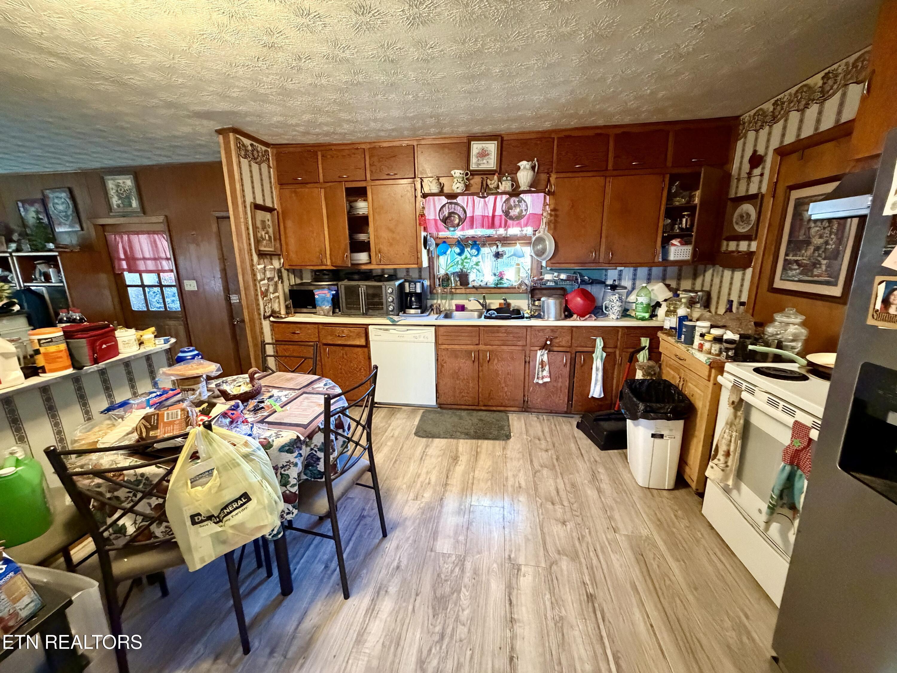 4933 Azalea Drive Knoxville TN 37909