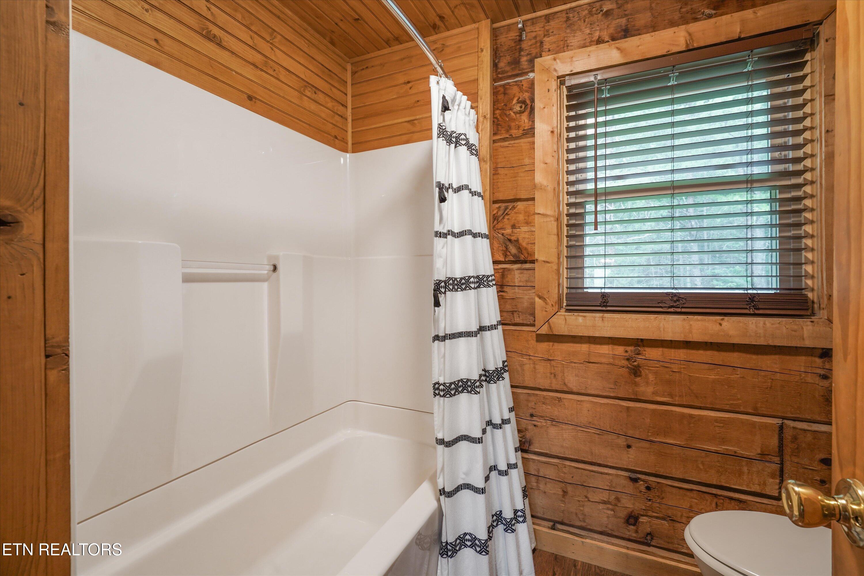 419 Matterhorn Drive Gatlinburg TN 37738