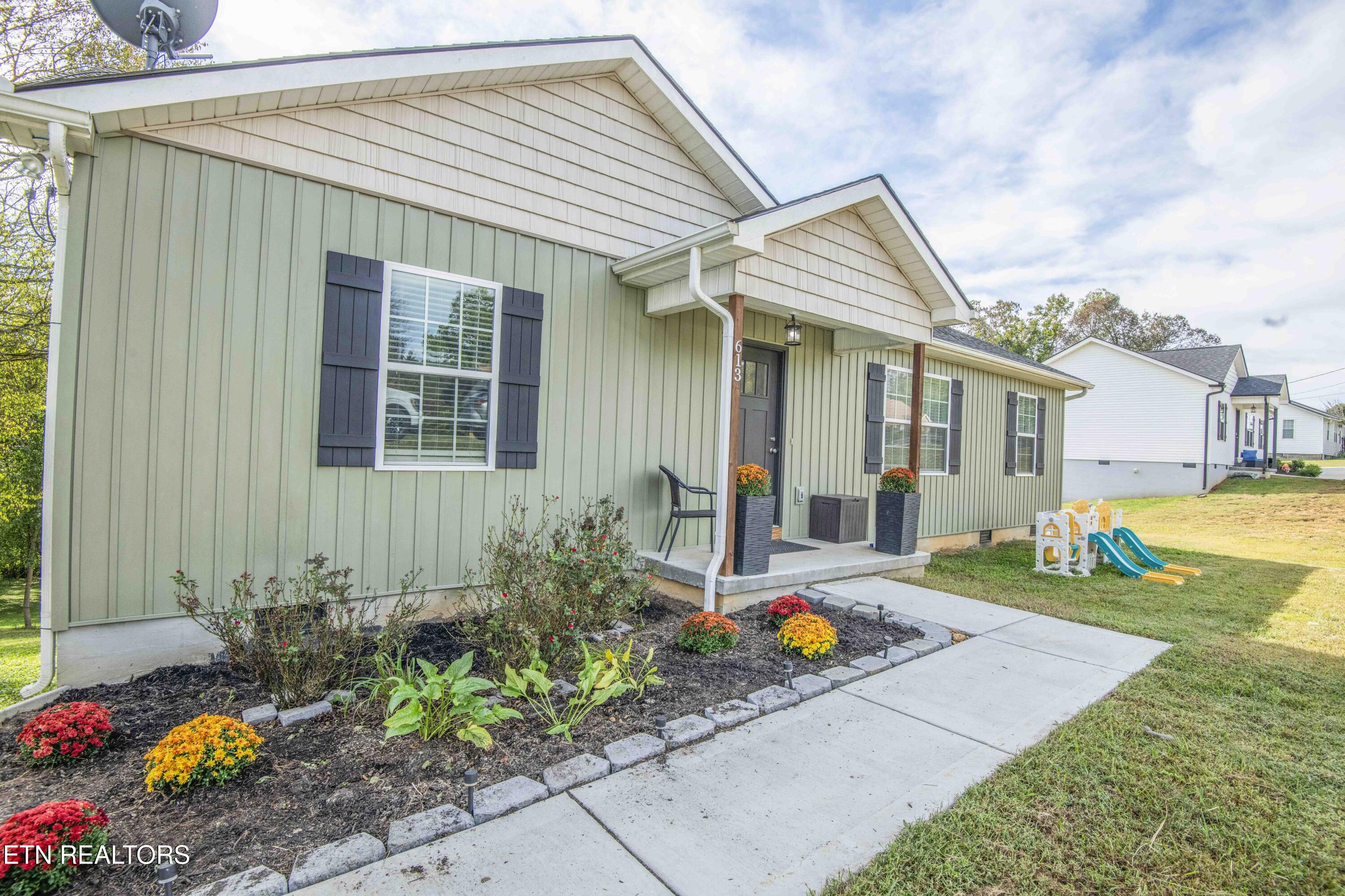 613 Glendale Avenue Clinton TN 37716