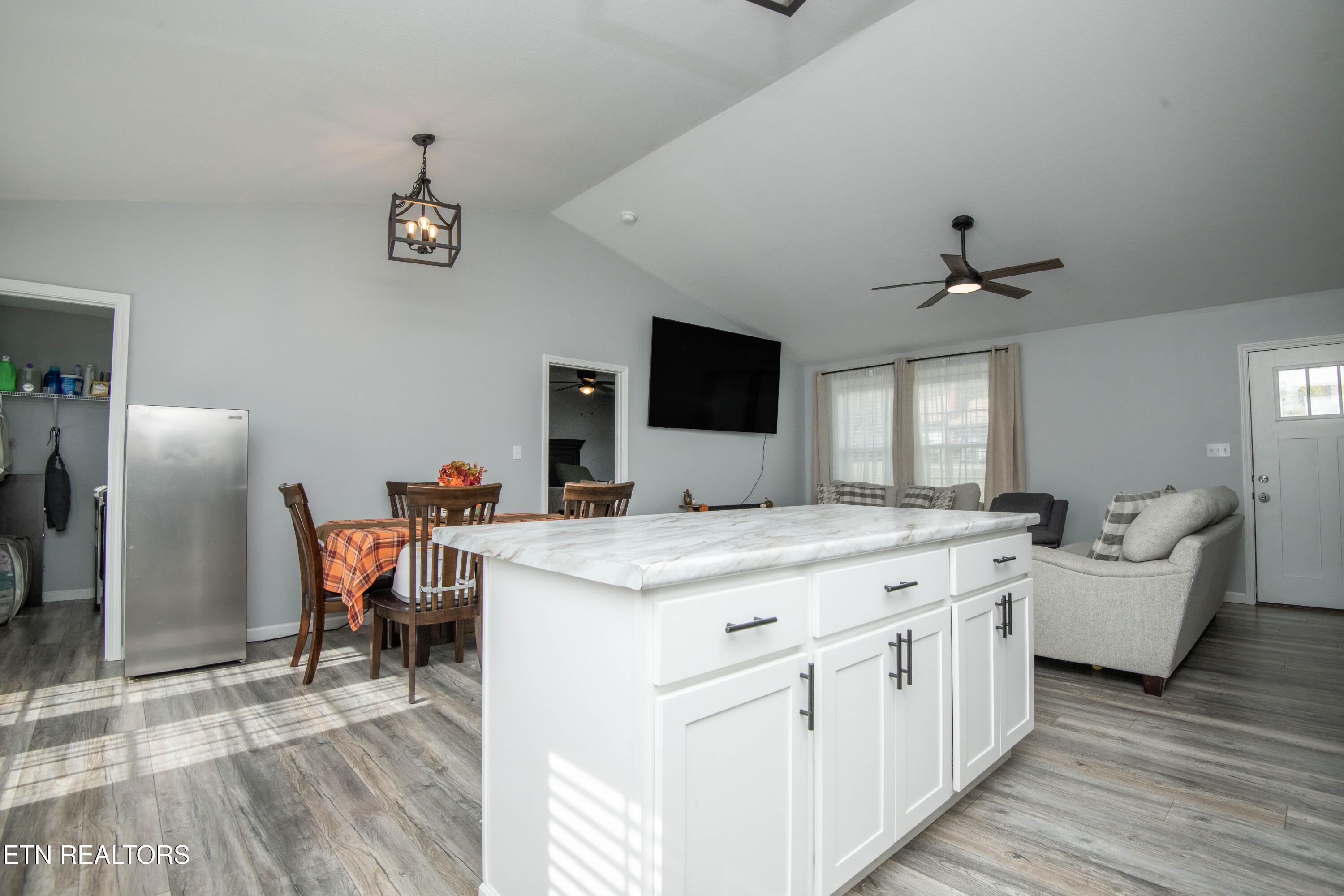 613 Glendale Avenue Clinton TN 37716