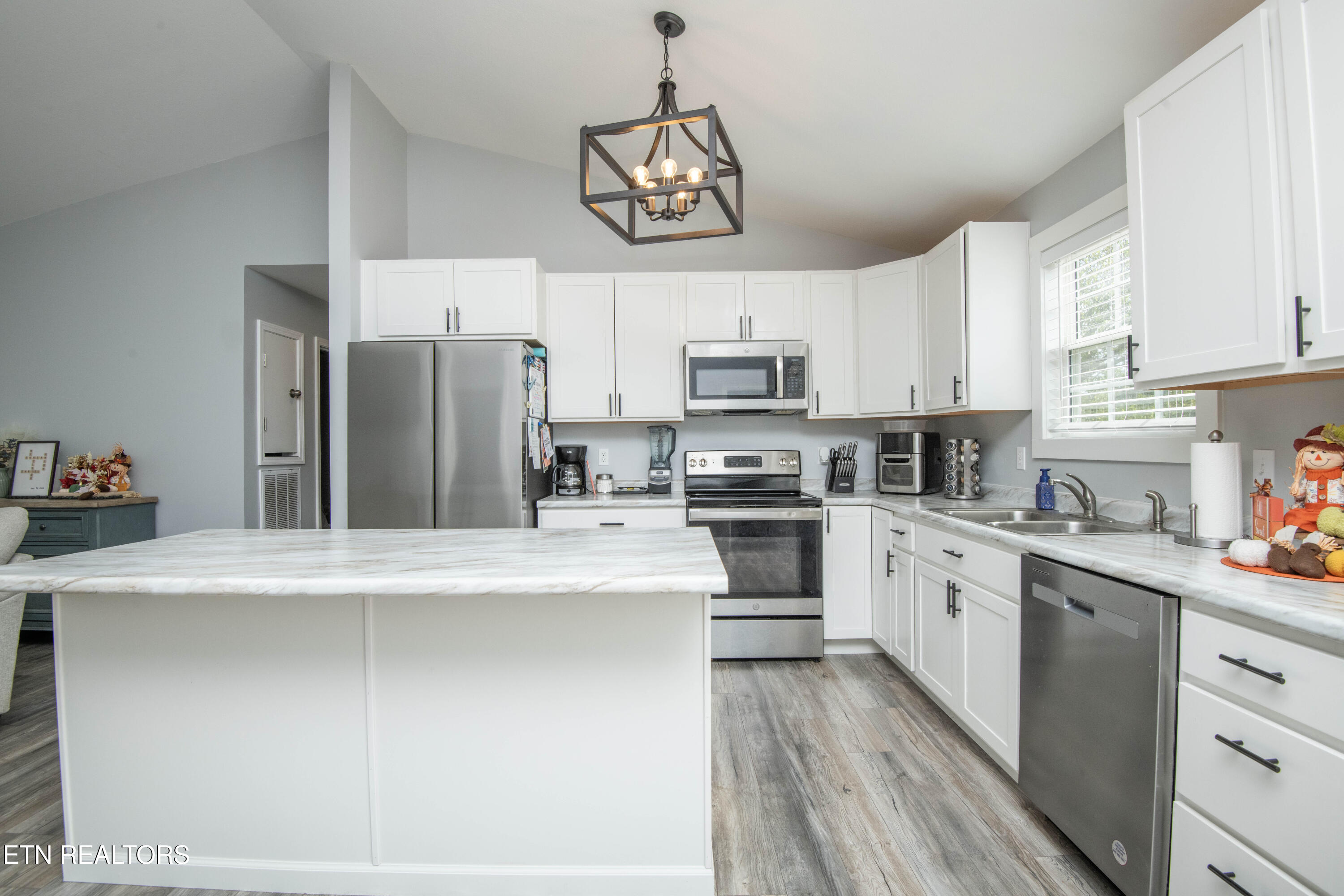 613 Glendale Avenue Clinton TN 37716