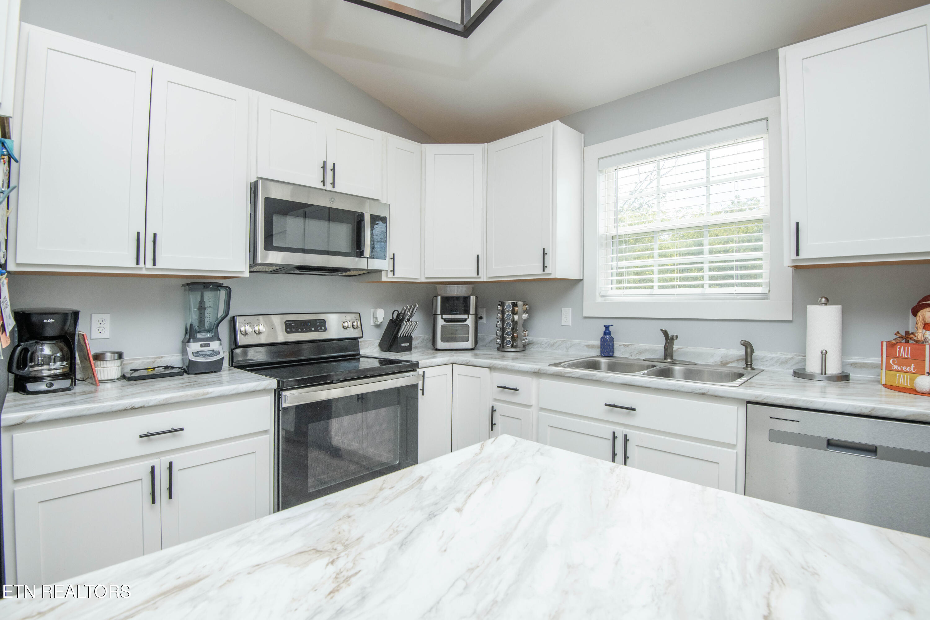 613 Glendale Avenue Clinton TN 37716