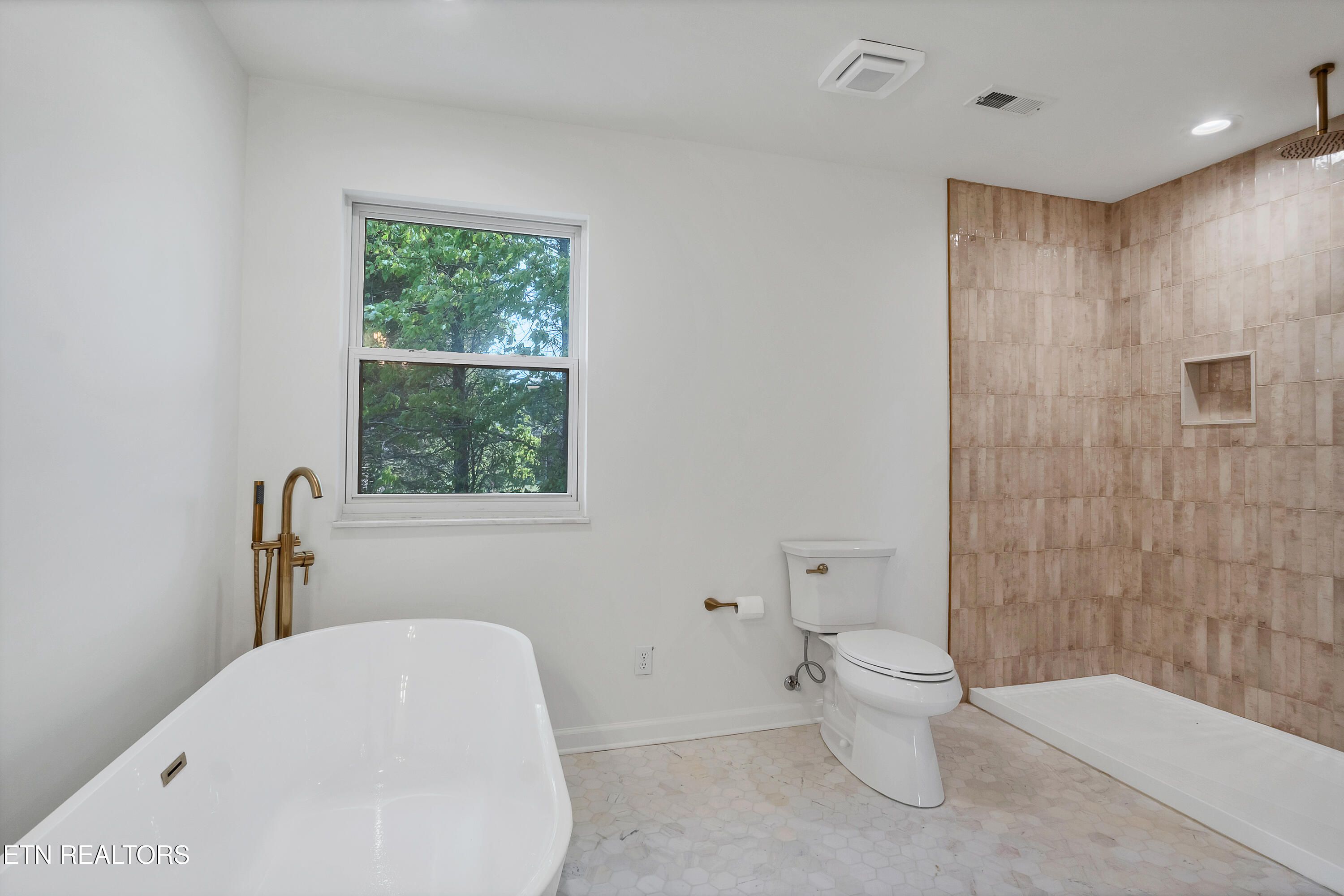 1012 Sandy Court Maryville TN 37803