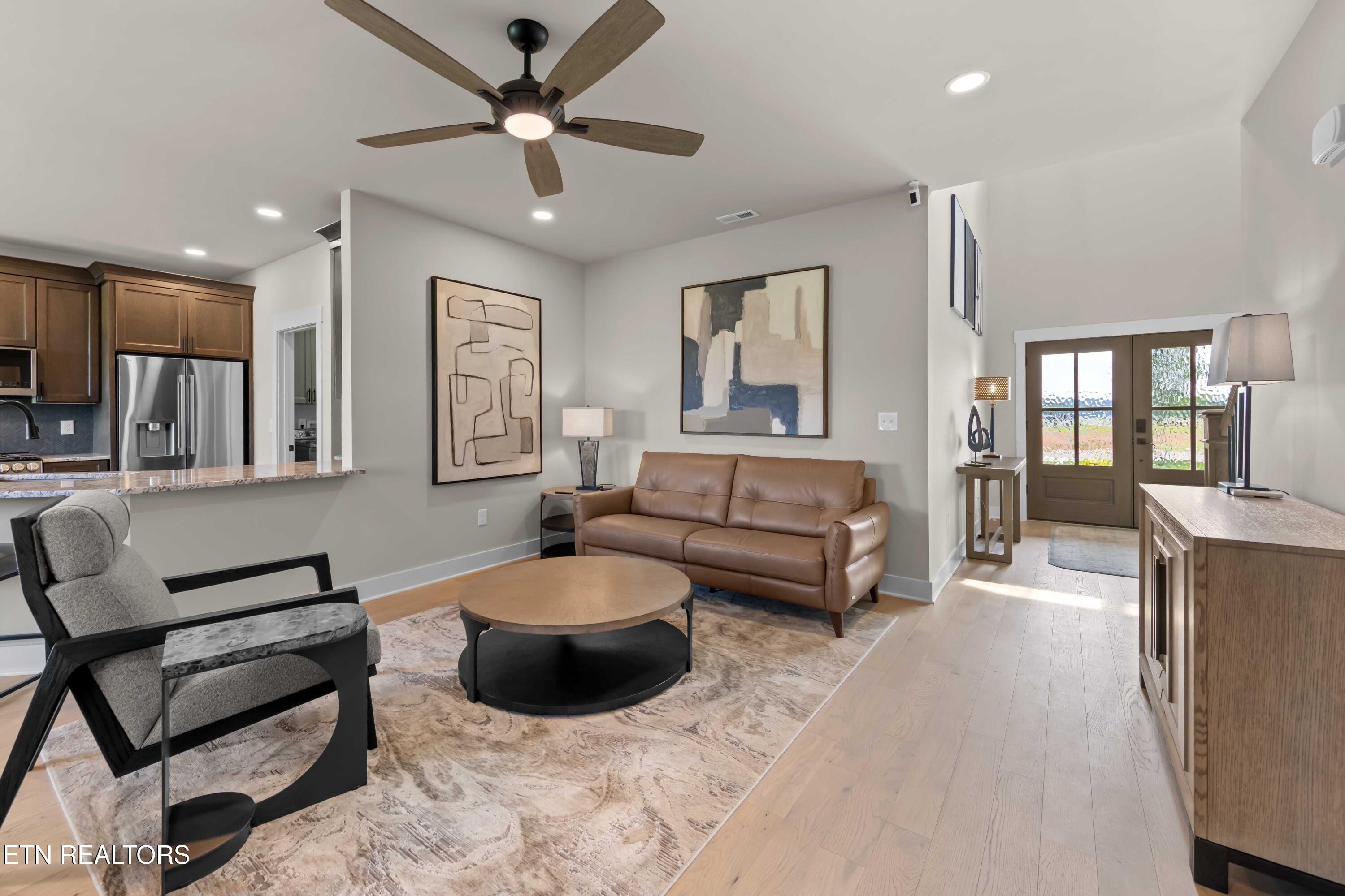 179 Island Circle Loudon TN 37774