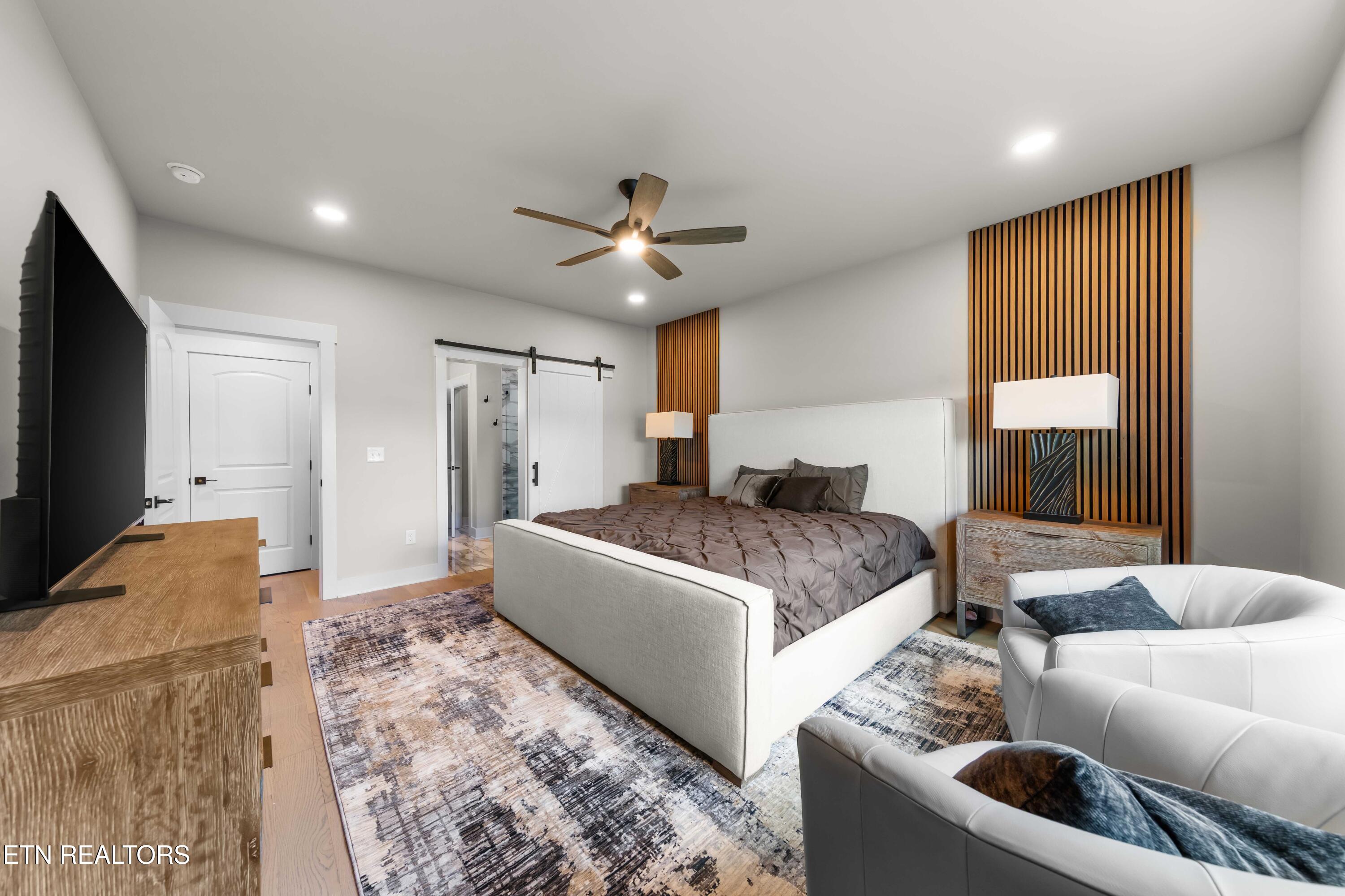 179 Island Circle Loudon TN 37774