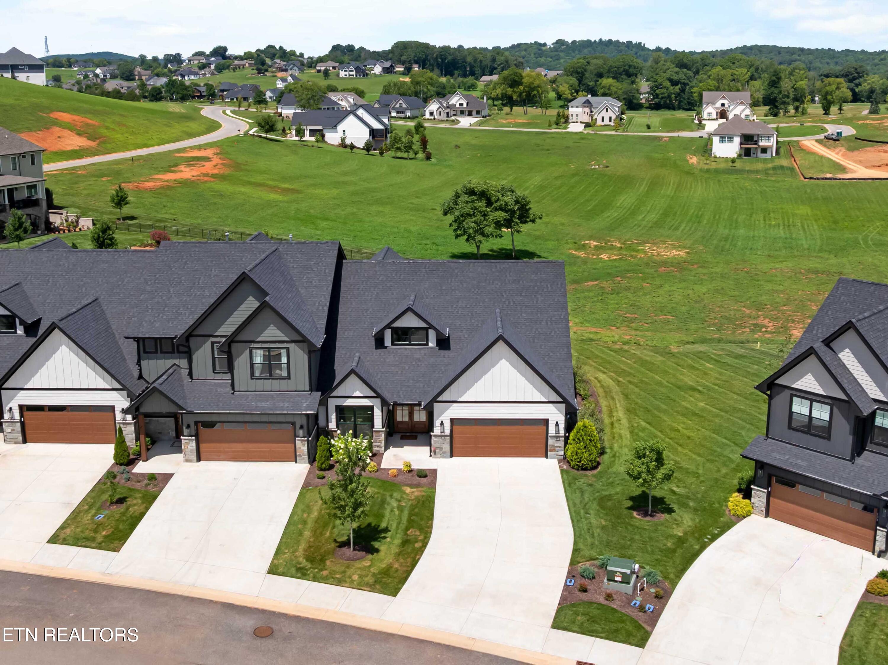 179 Island Circle Loudon TN 37774