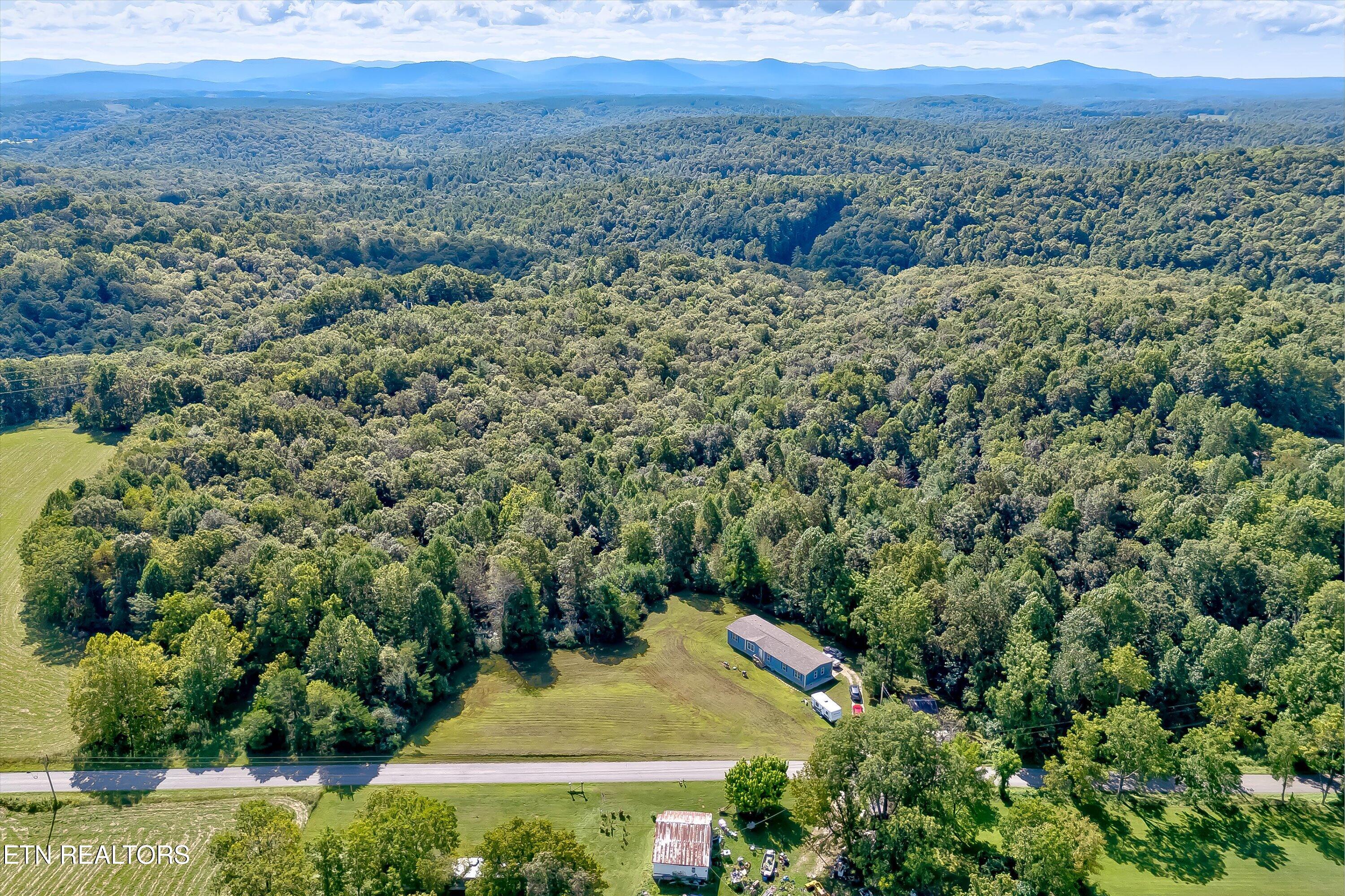 246 Nydeck Road Robbins TN 37852