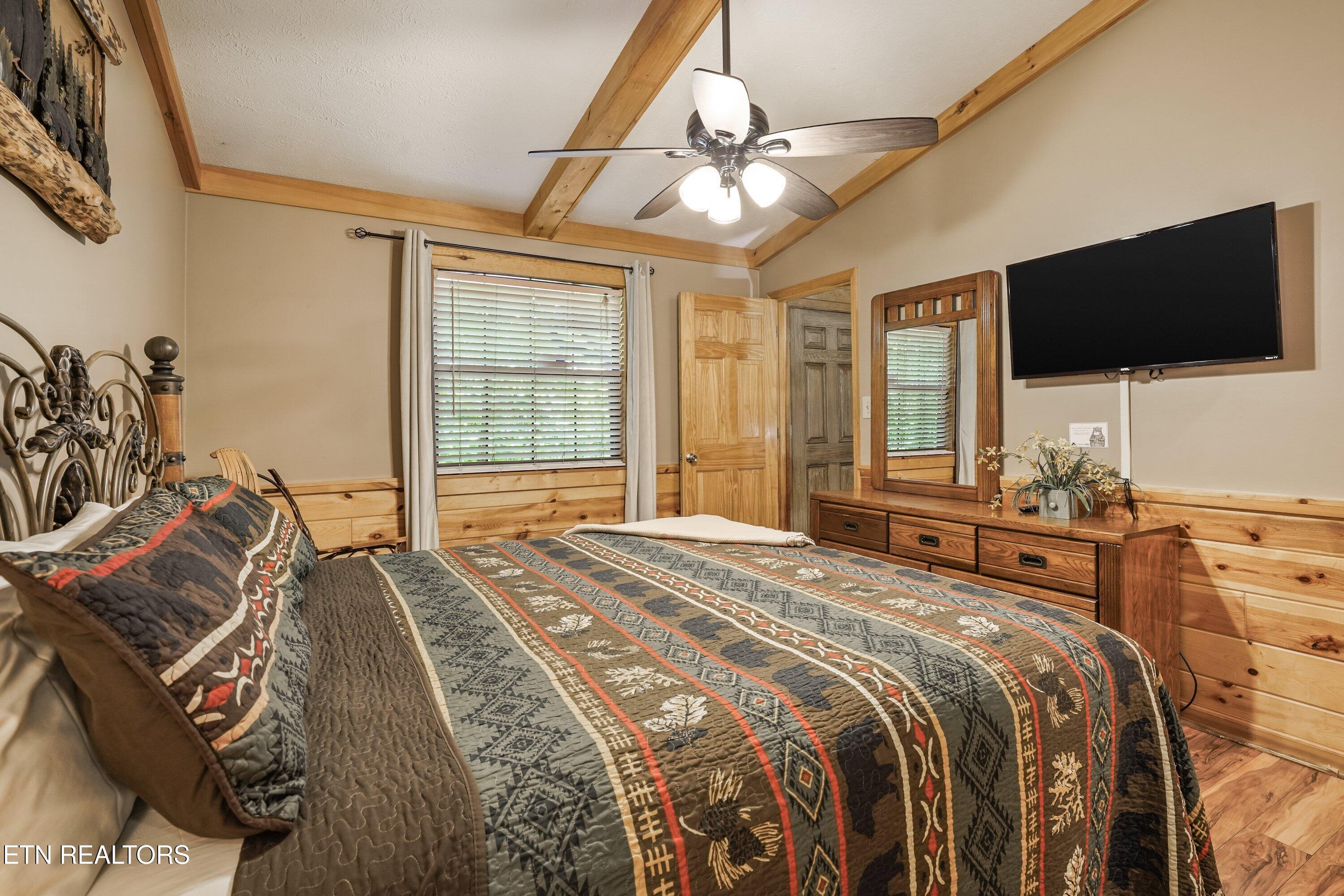 615 Iron Mountain Road Pigeon Forge TN 37863