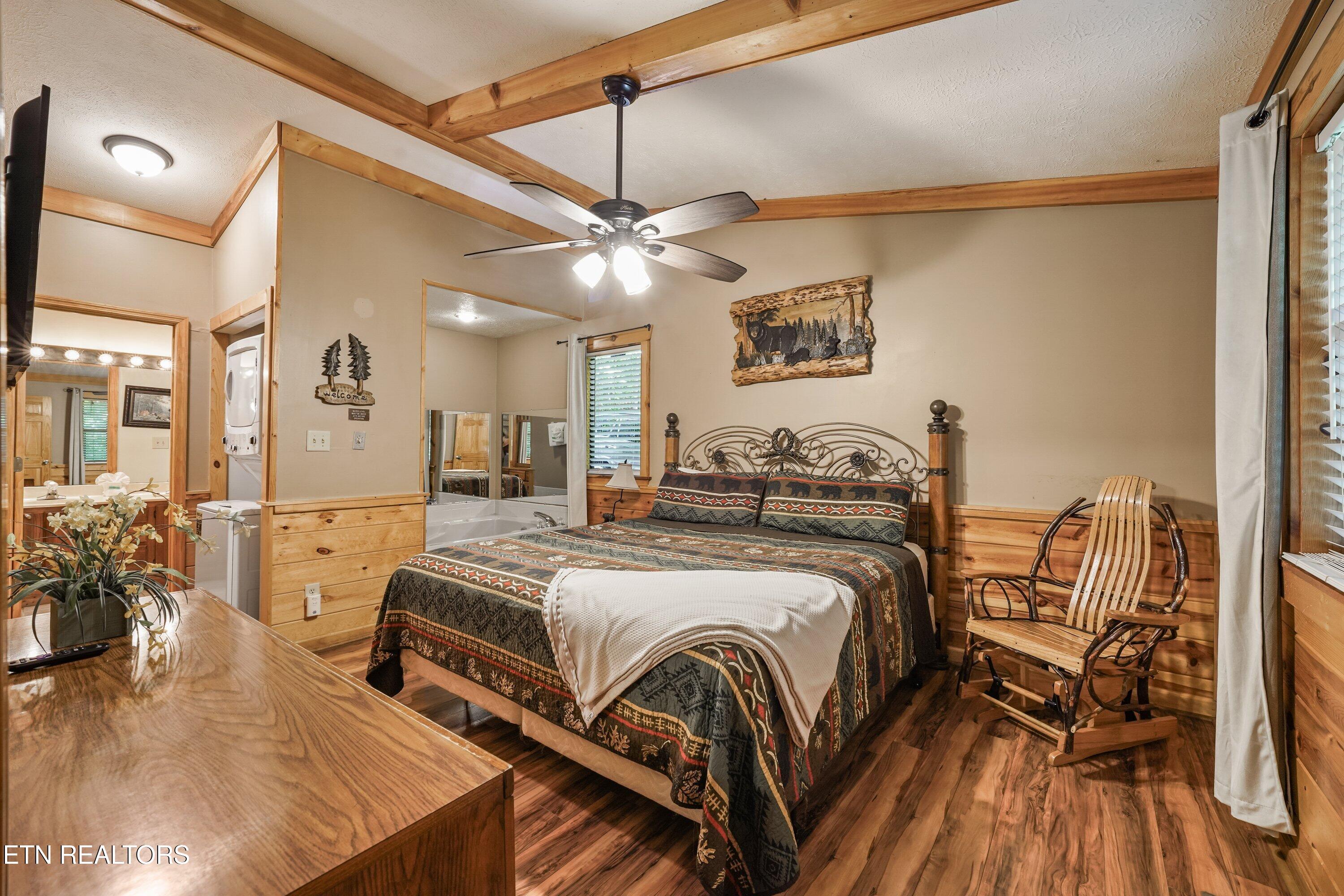 615 Iron Mountain Road Pigeon Forge TN 37863