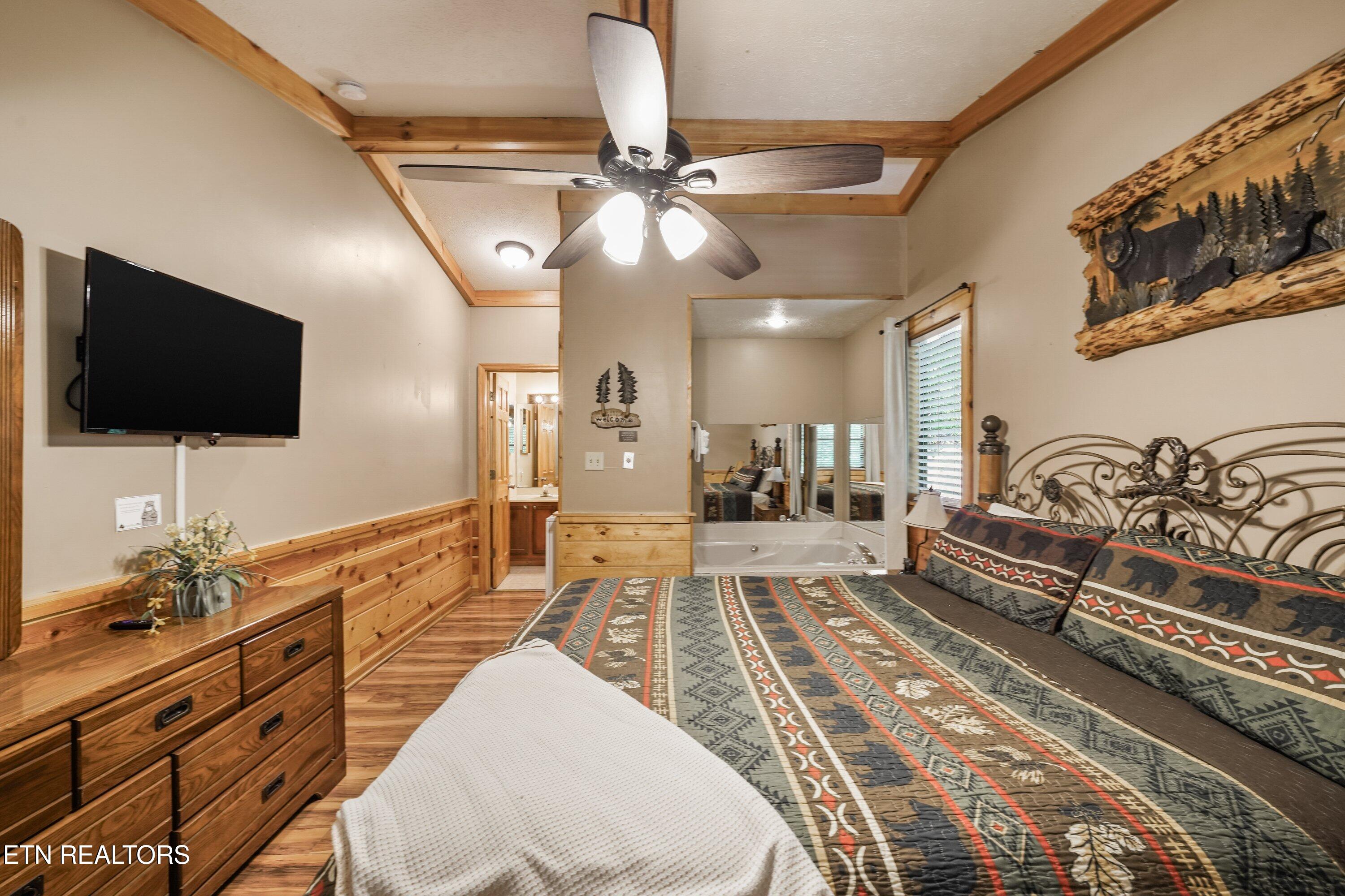 615 Iron Mountain Road Pigeon Forge TN 37863