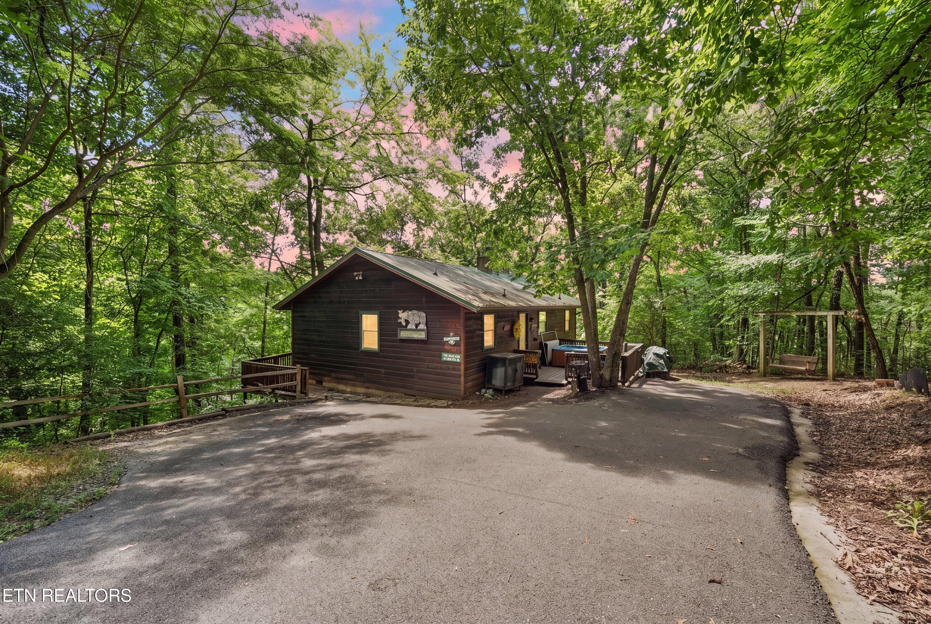 615 Iron Mountain Road Pigeon Forge TN 37863