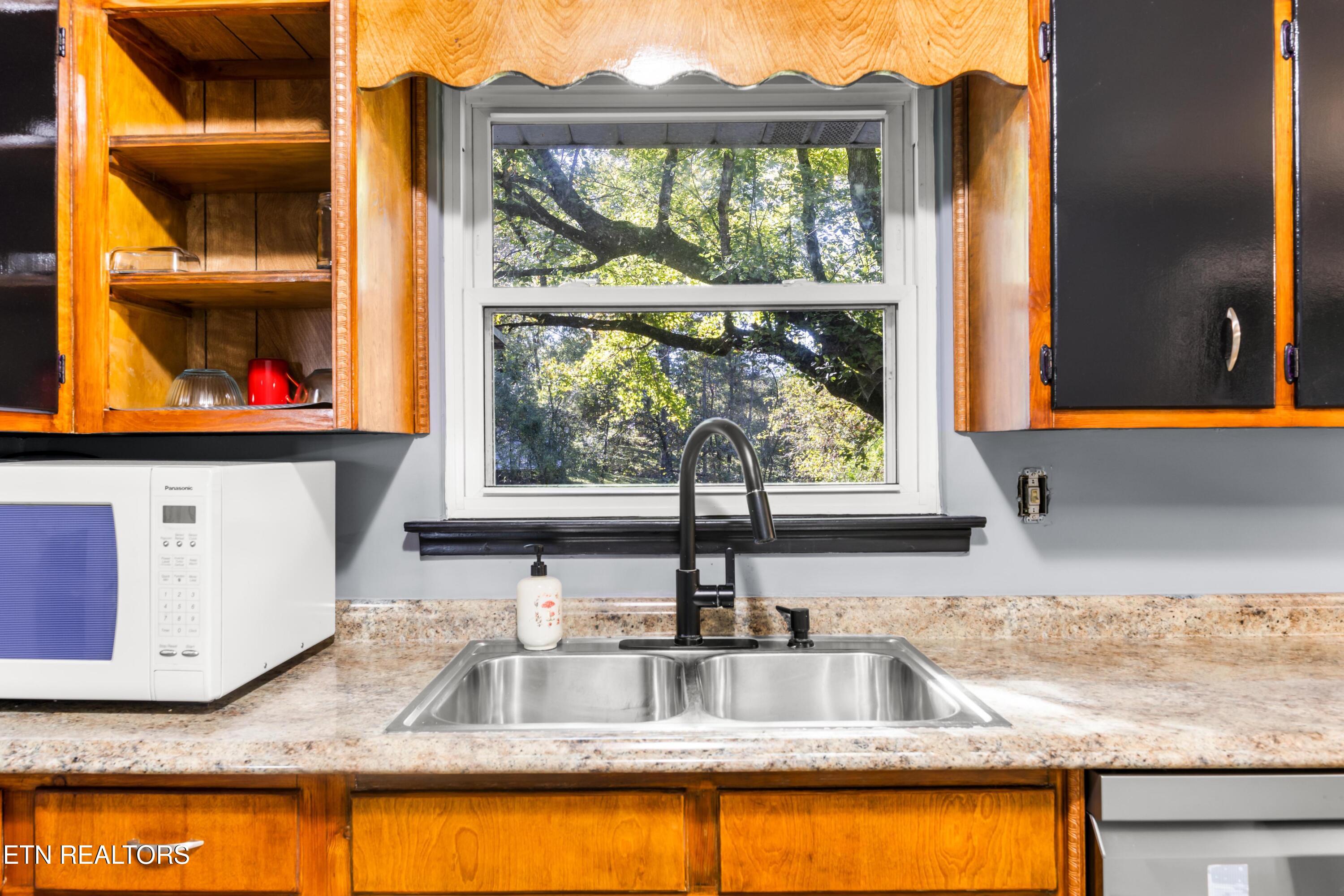 657 Robertsville Road Oak Ridge TN 37830