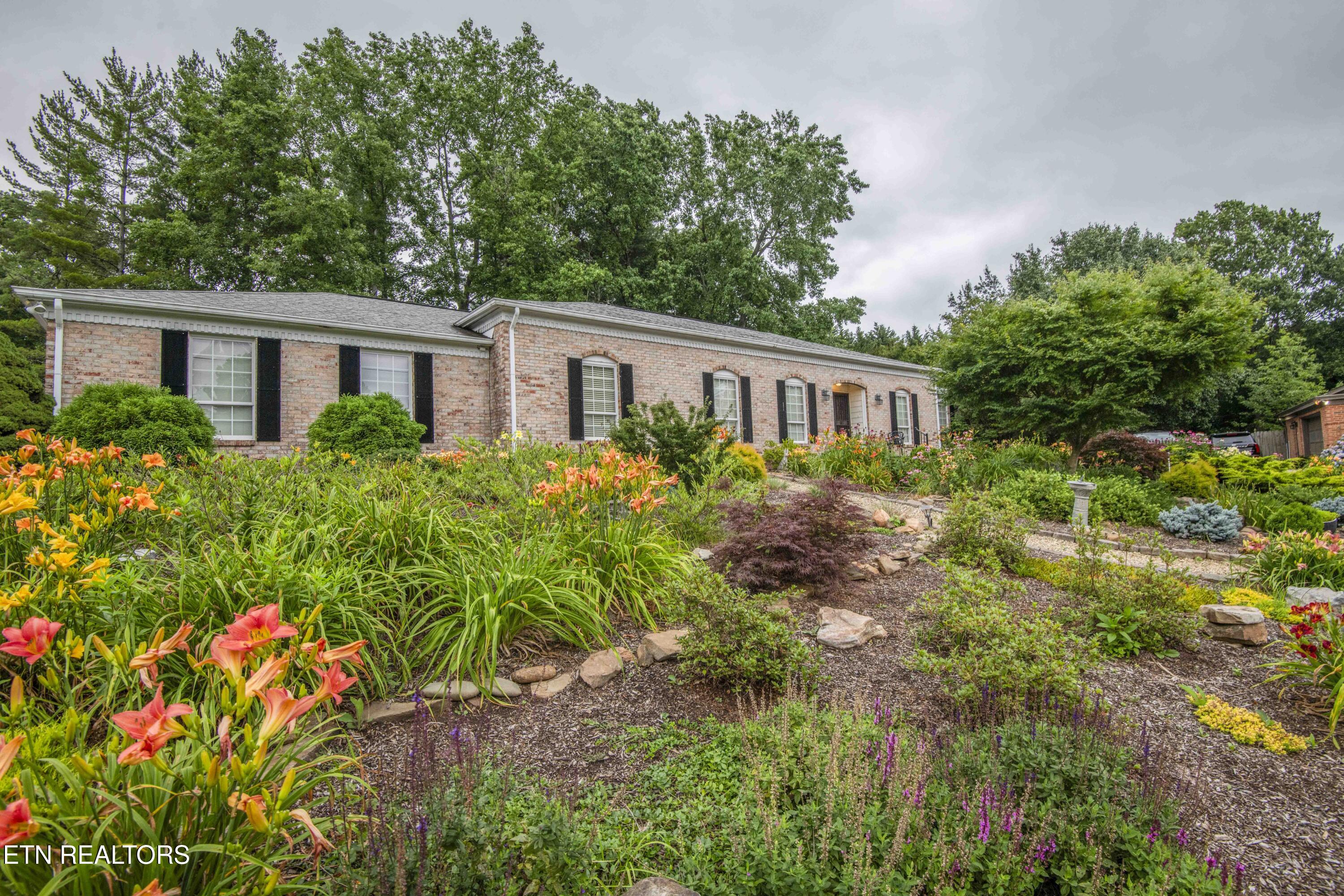 902 Ruffian Lane Knoxville TN 37923