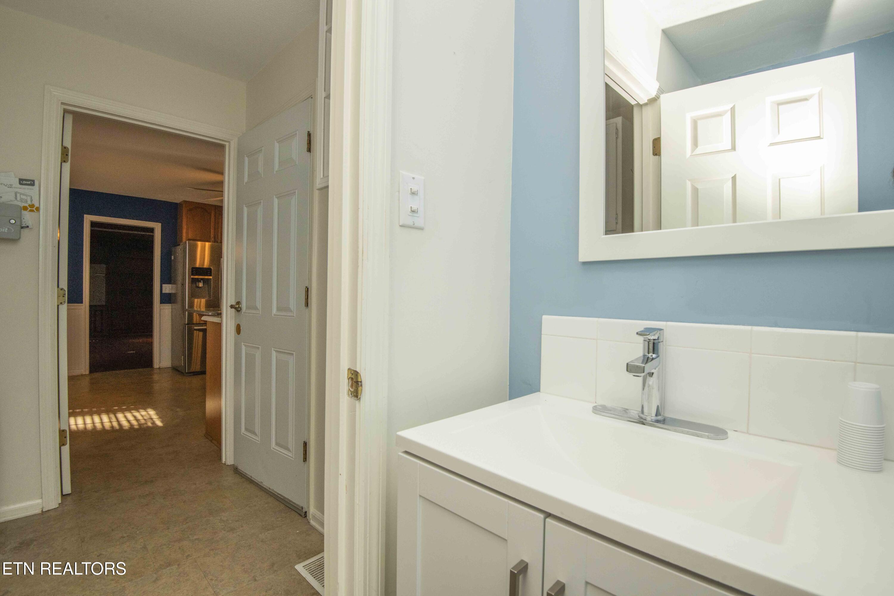 902 Ruffian Lane Knoxville TN 37923