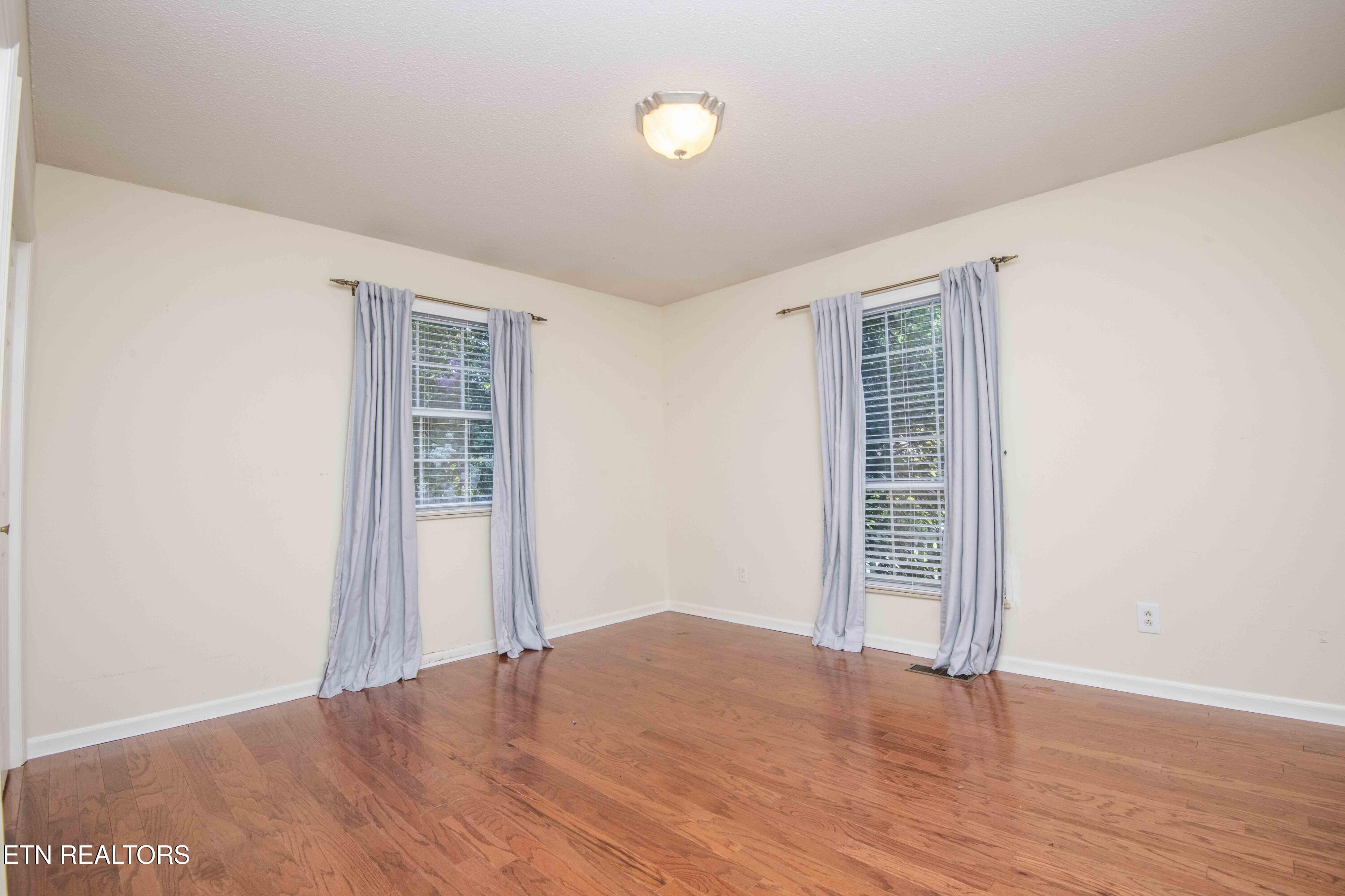 902 Ruffian Lane Knoxville TN 37923