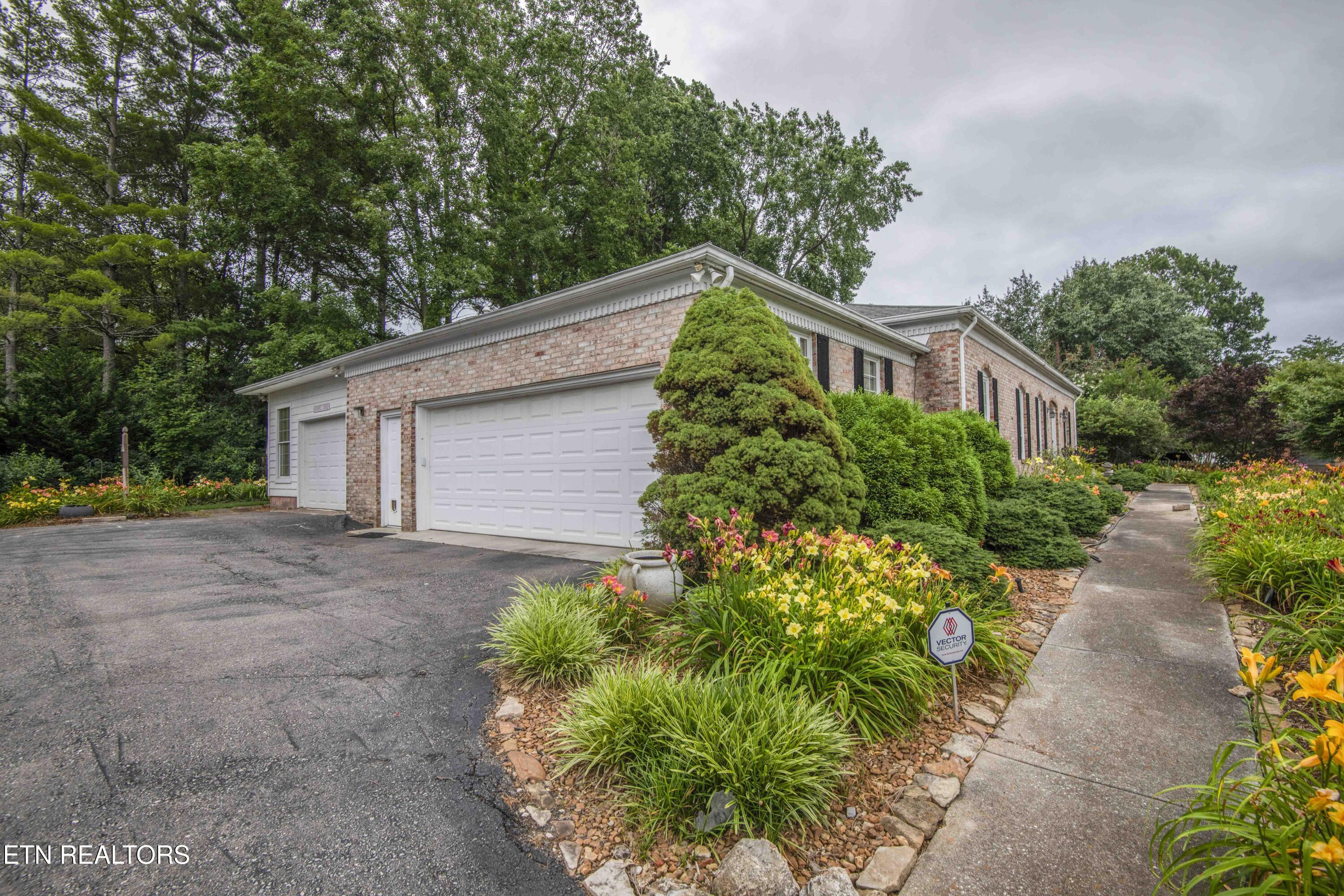 902 Ruffian Lane Knoxville TN 37923