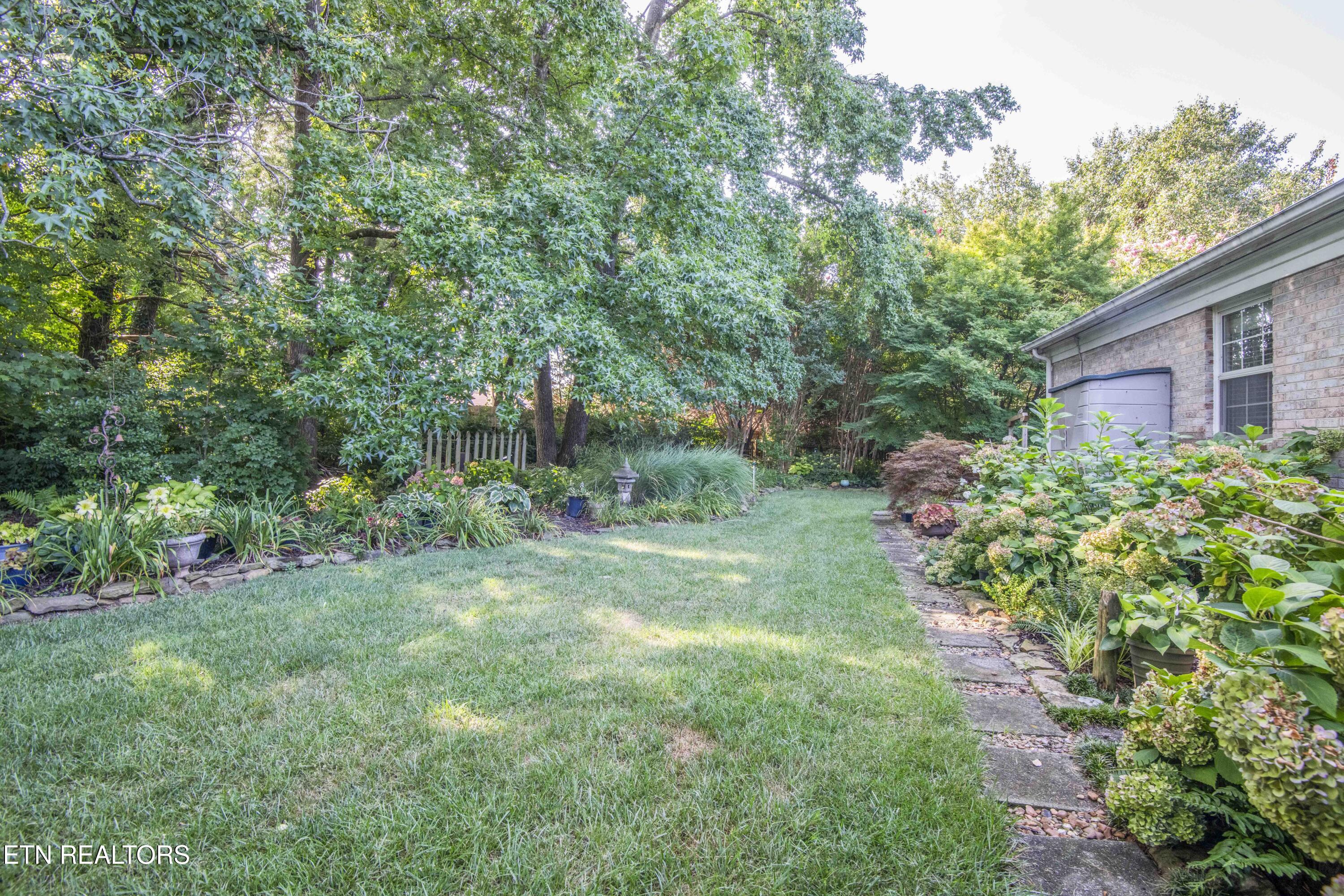 902 Ruffian Lane Knoxville TN 37923