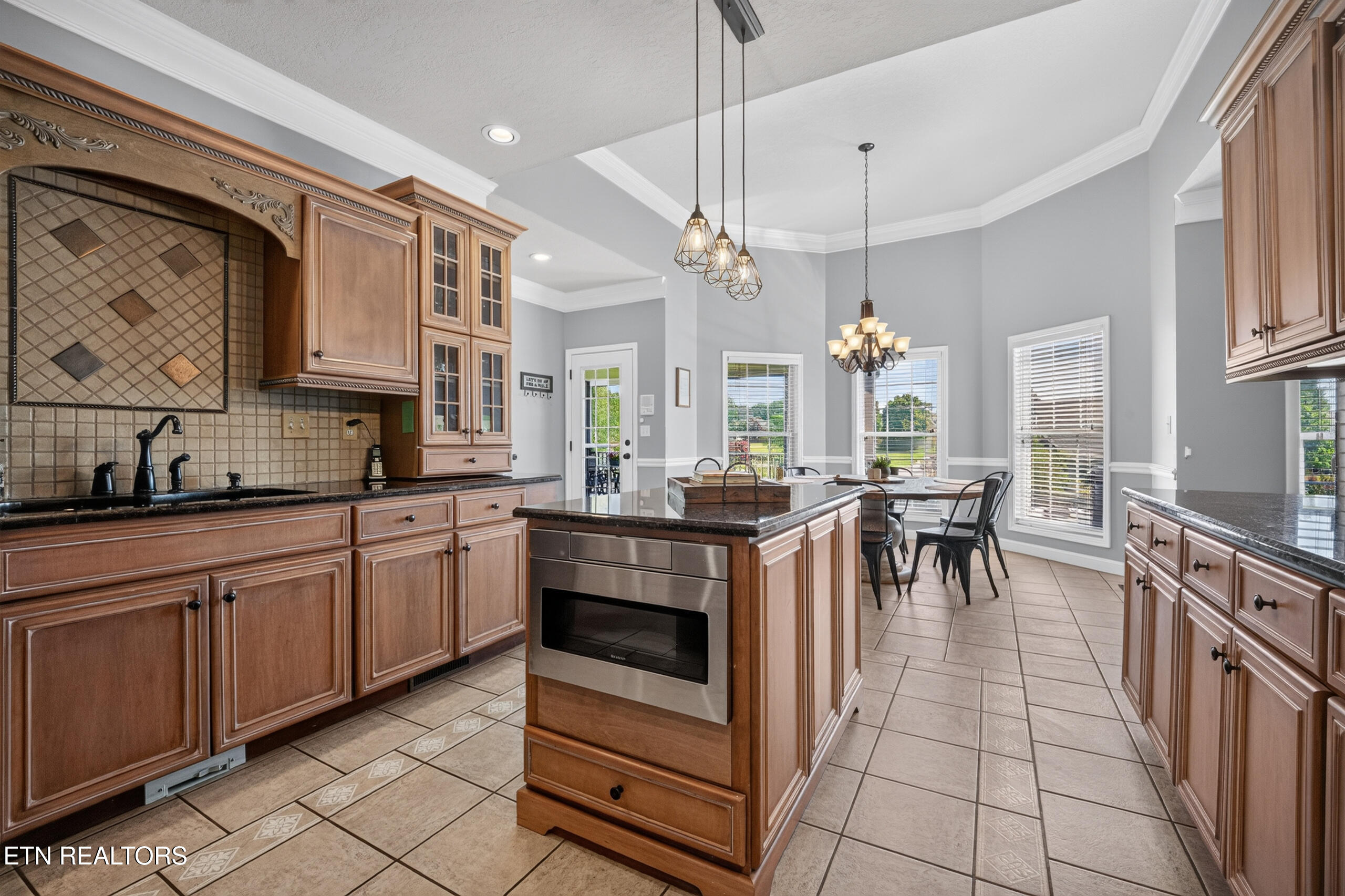 1652 Saint Ives Boulevard Alcoa TN 37701