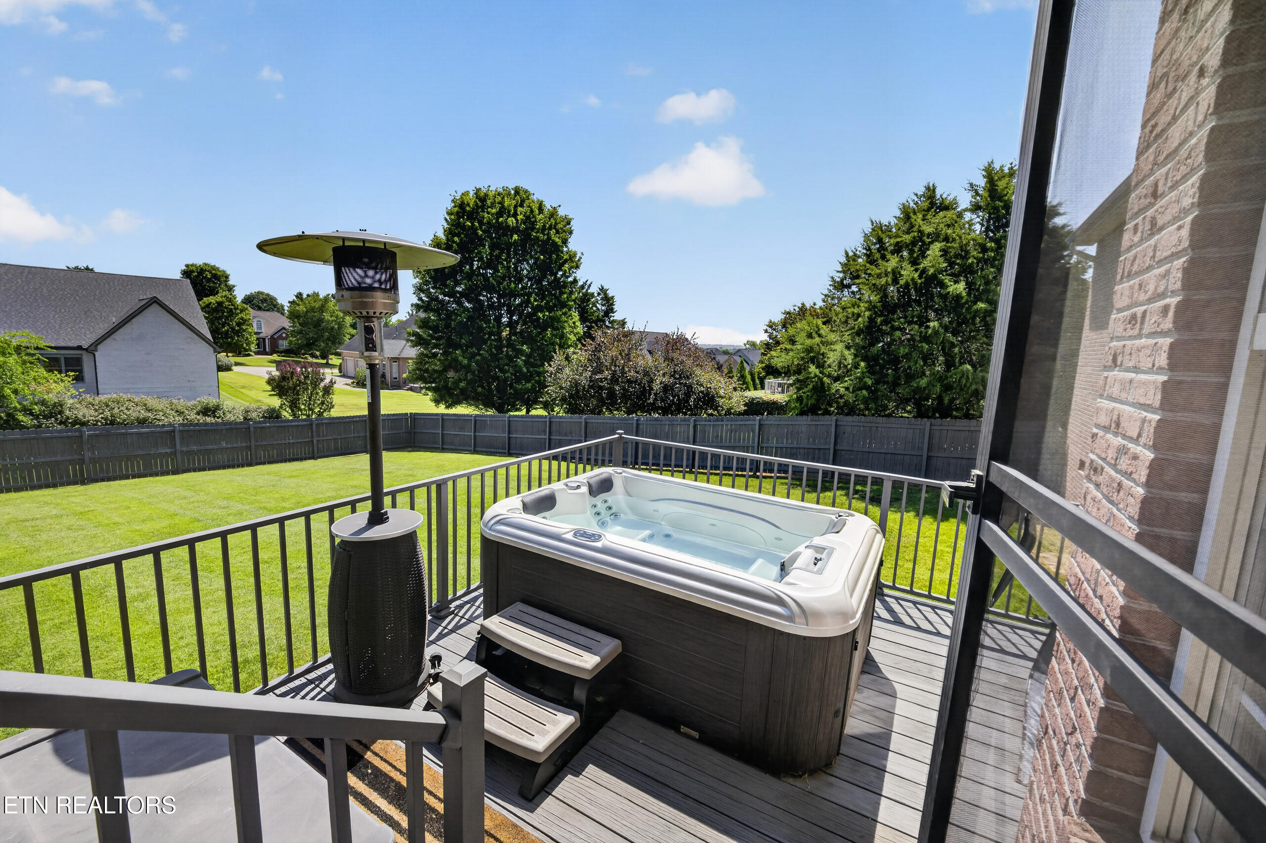 1652 Saint Ives Boulevard Alcoa TN 37701