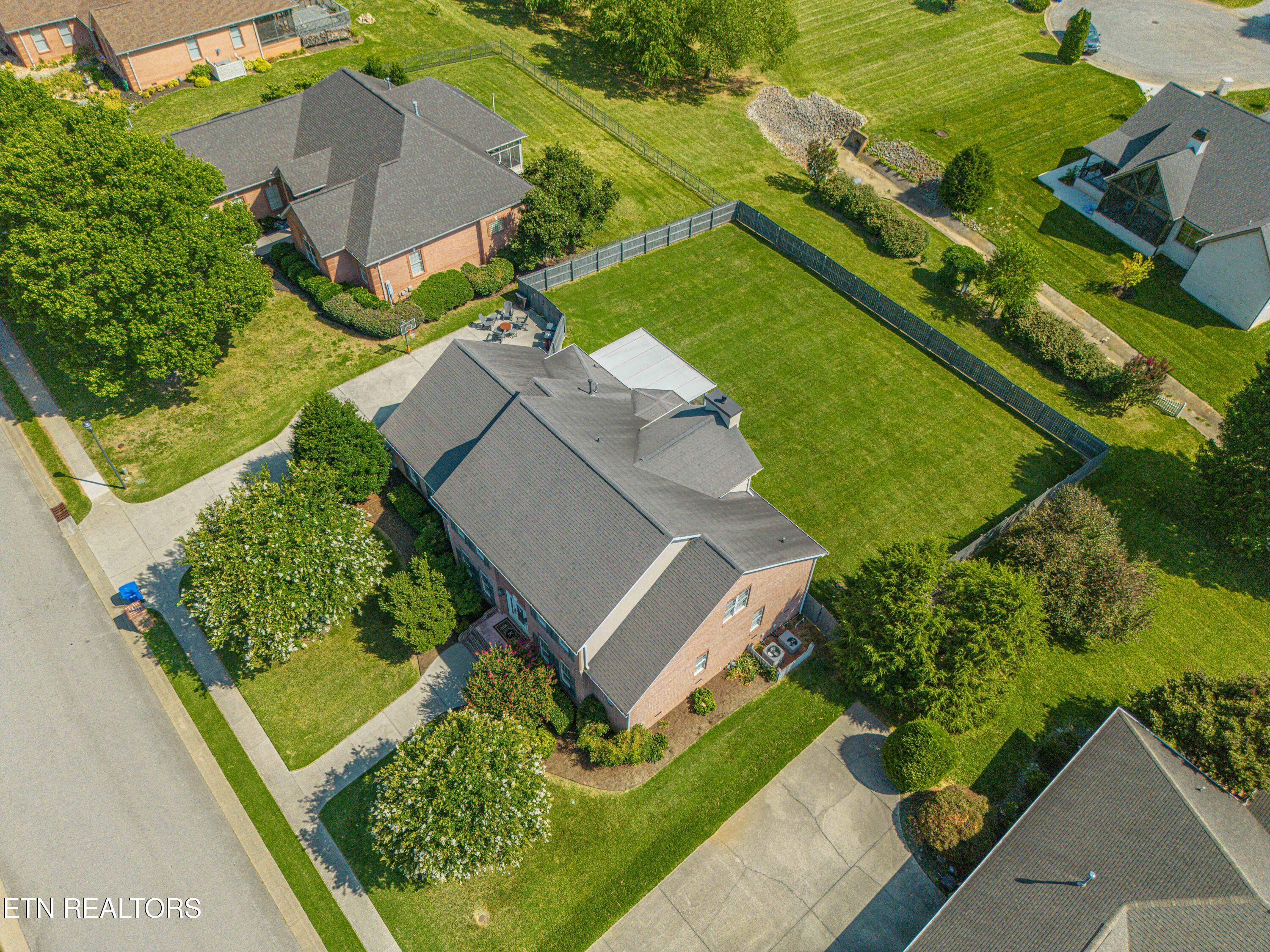 1652 Saint Ives Boulevard Alcoa TN 37701