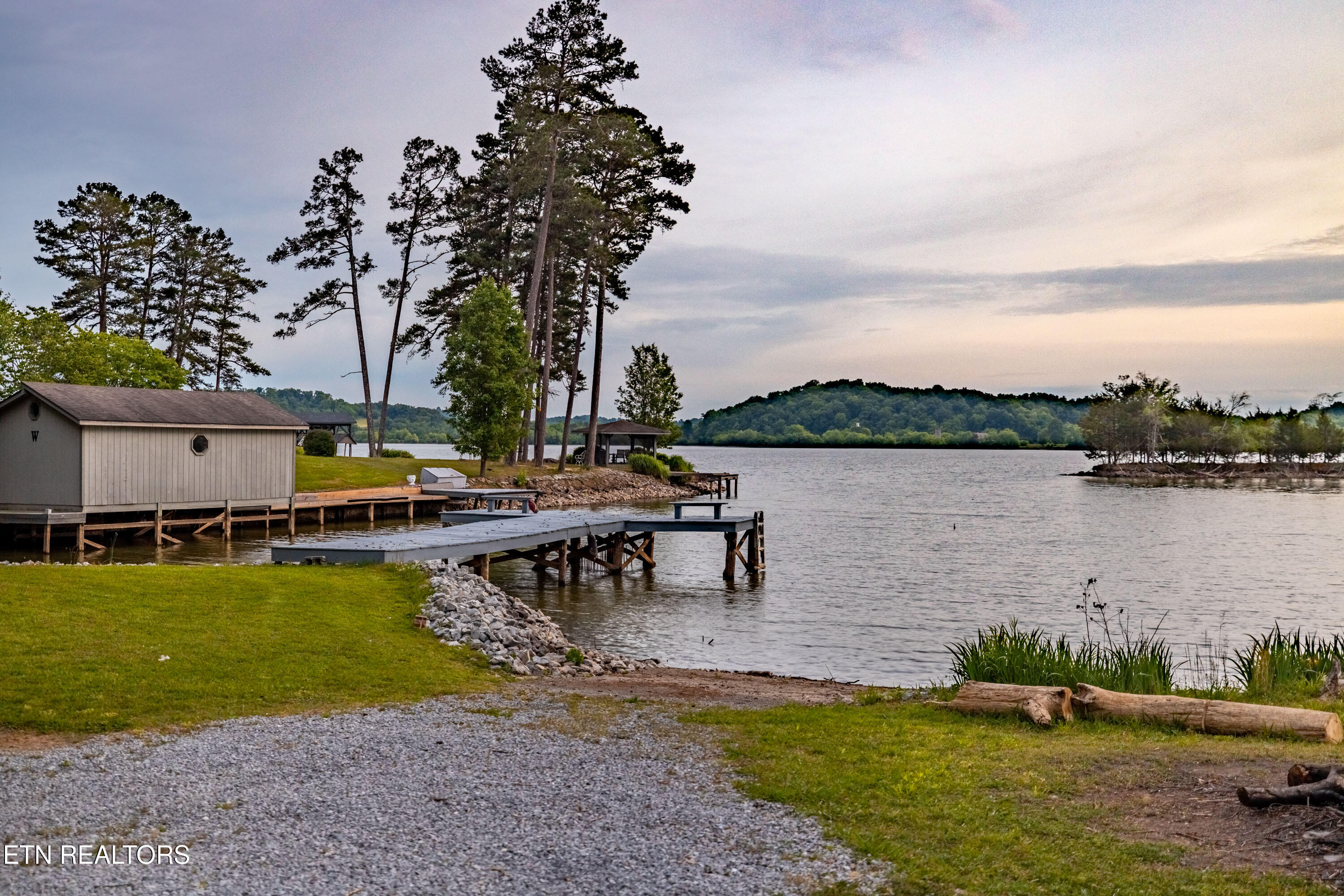 4323 Deer Run Drive Louisville TN 37777