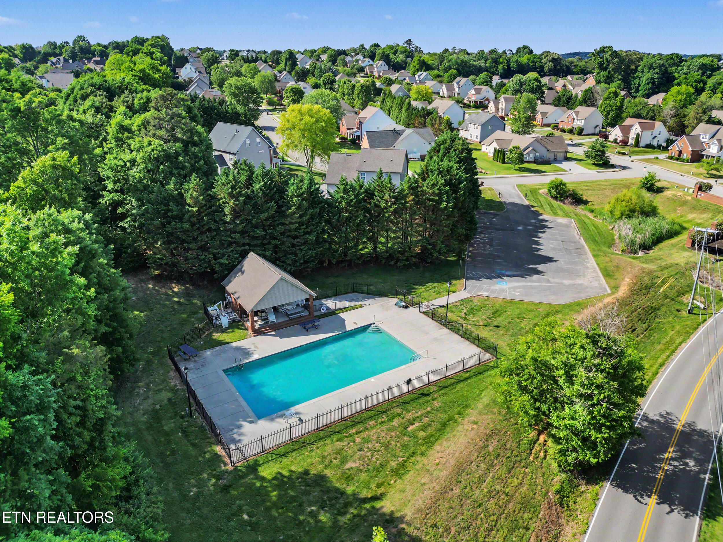 12943 Peach View Drive Knoxville TN 37922