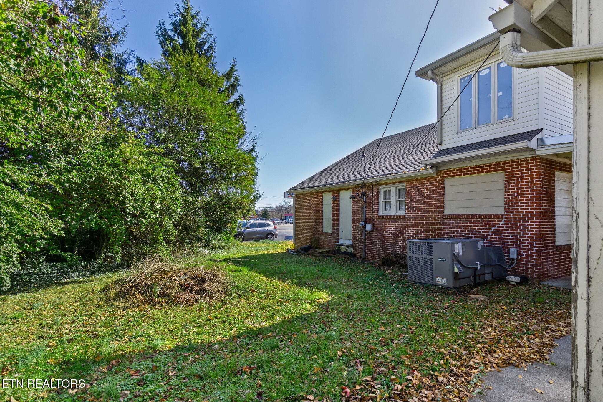 796 West Avenue Crossville TN 38555