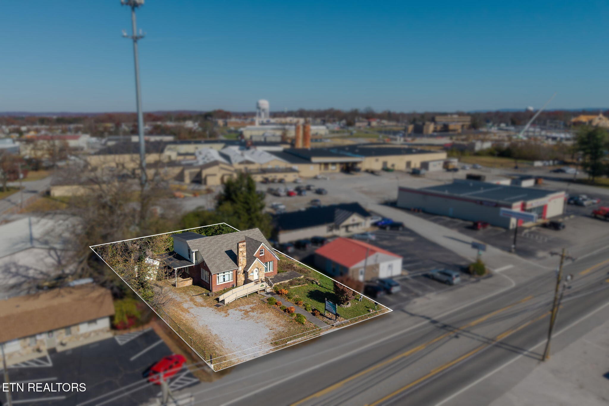 796 West Avenue Crossville TN 38555