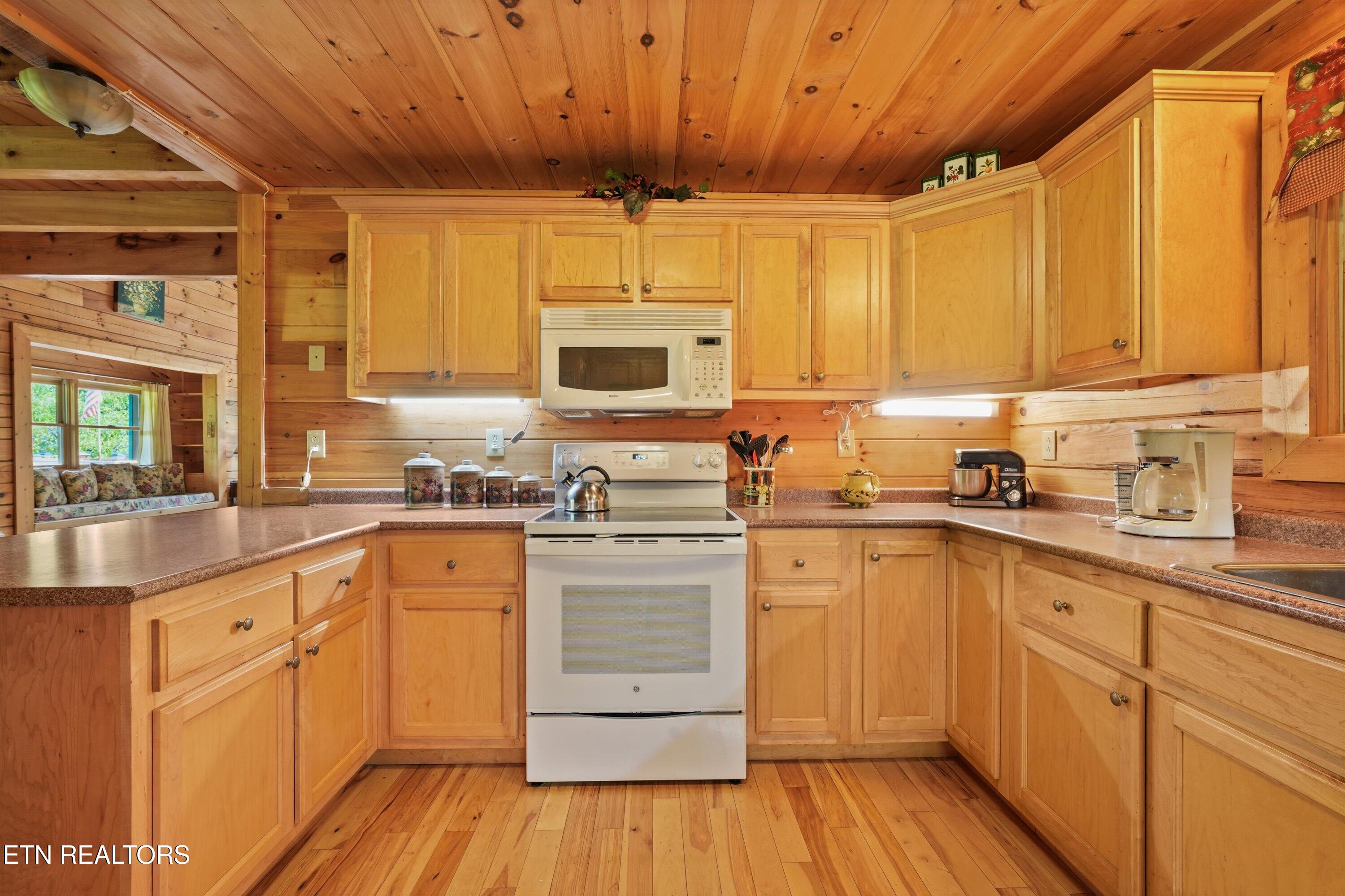 813 Steer Creek Road Tellico Plains TN 37385