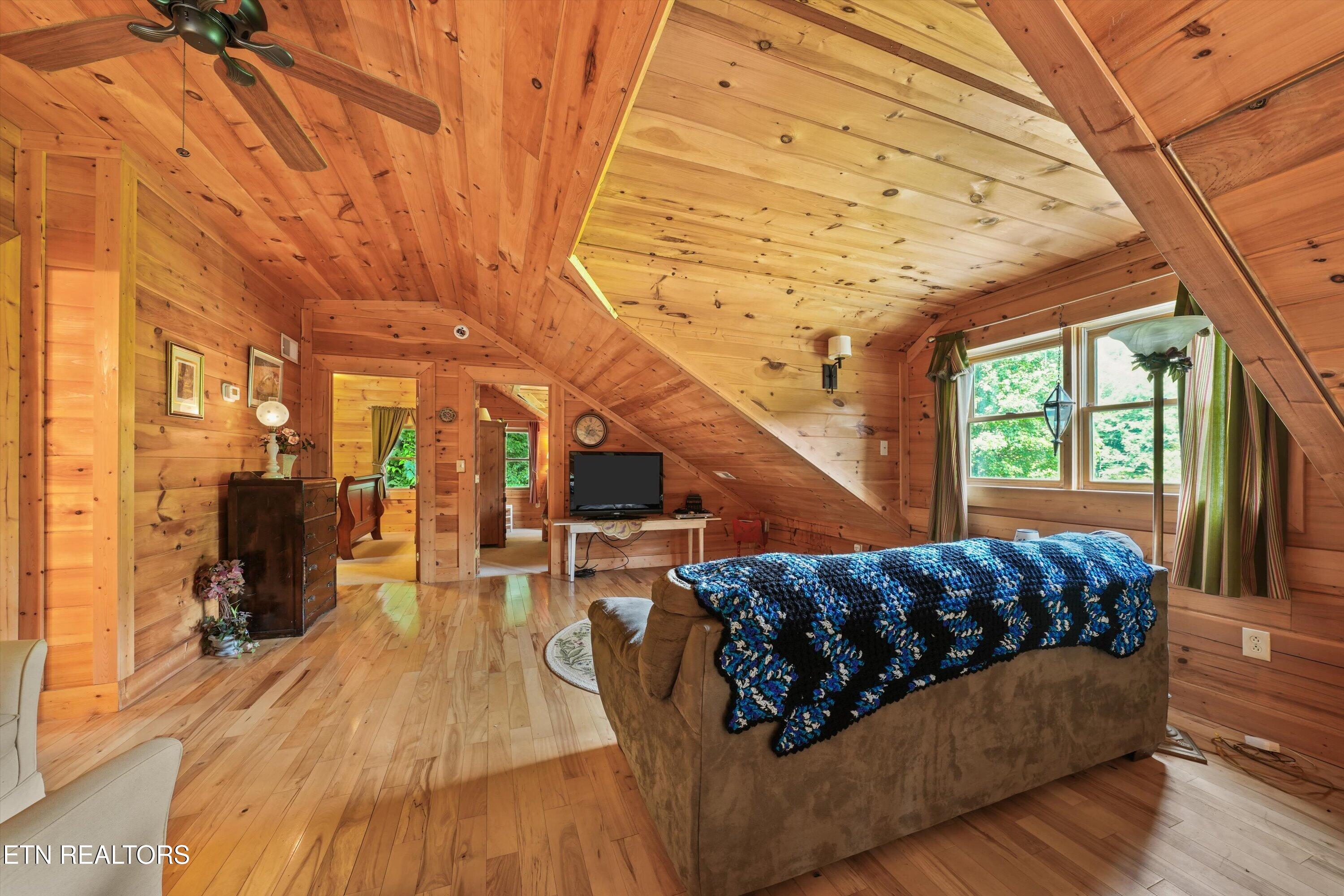 813 Steer Creek Road Tellico Plains TN 37385