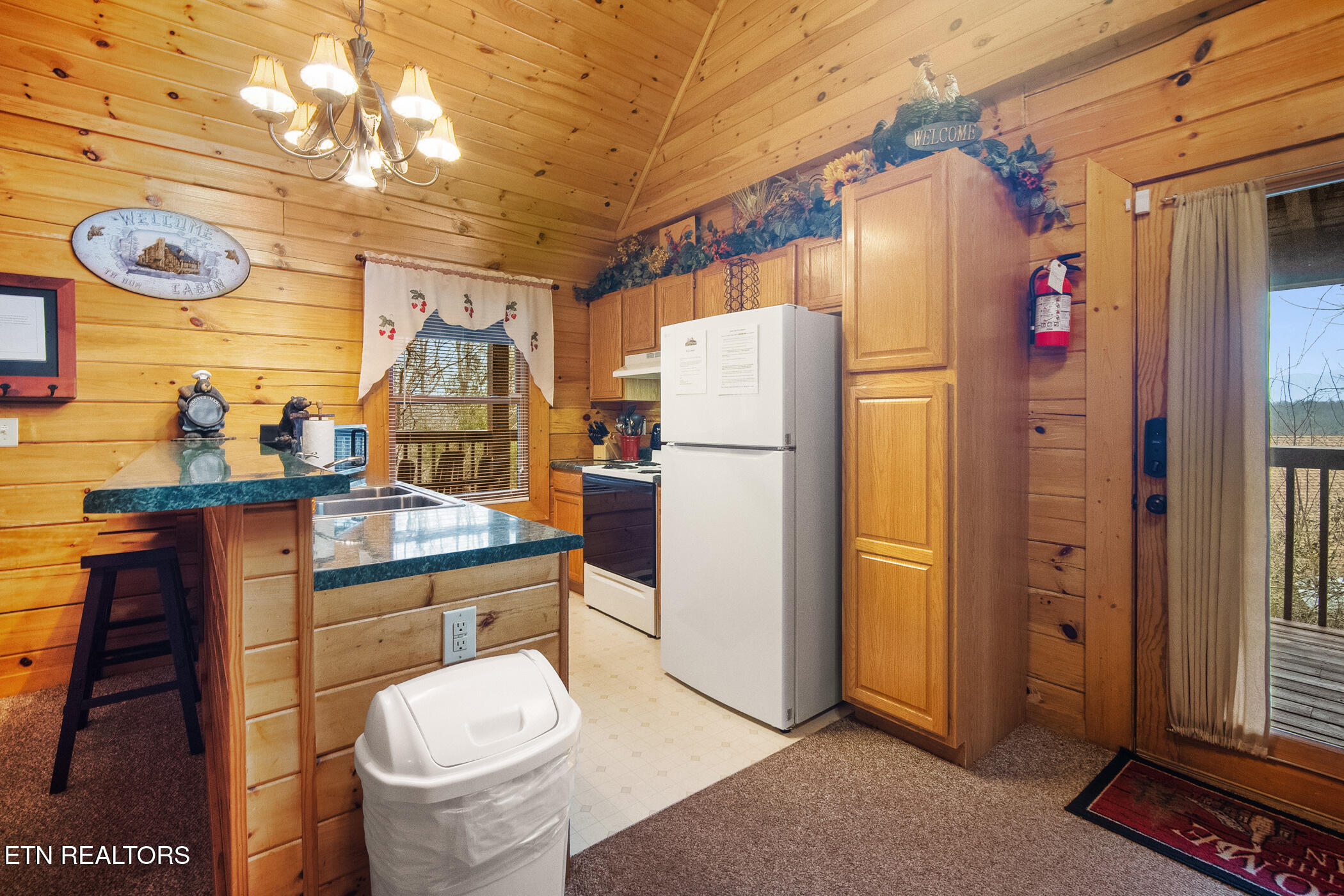 2048 Eagle Feather Drive Sevierville TN 37876