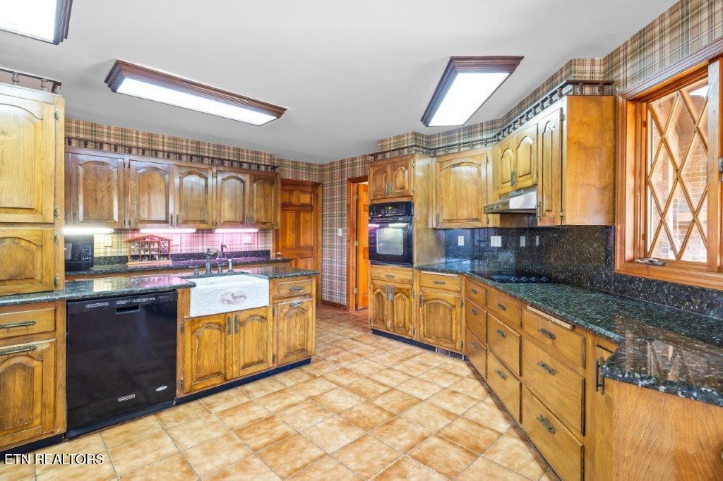 4728 N Wildwood Road Maryville TN 37804