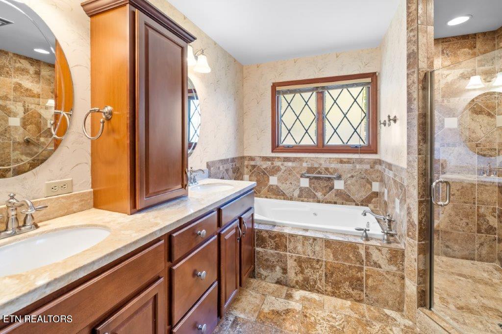4728 N Wildwood Road Maryville TN 37804