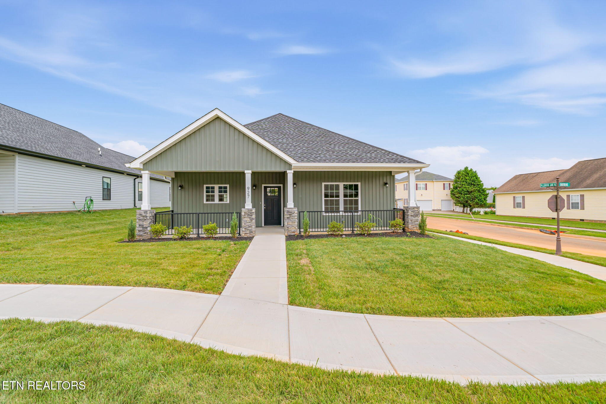 927 Stratford Avenue Sweetwater TN 37874