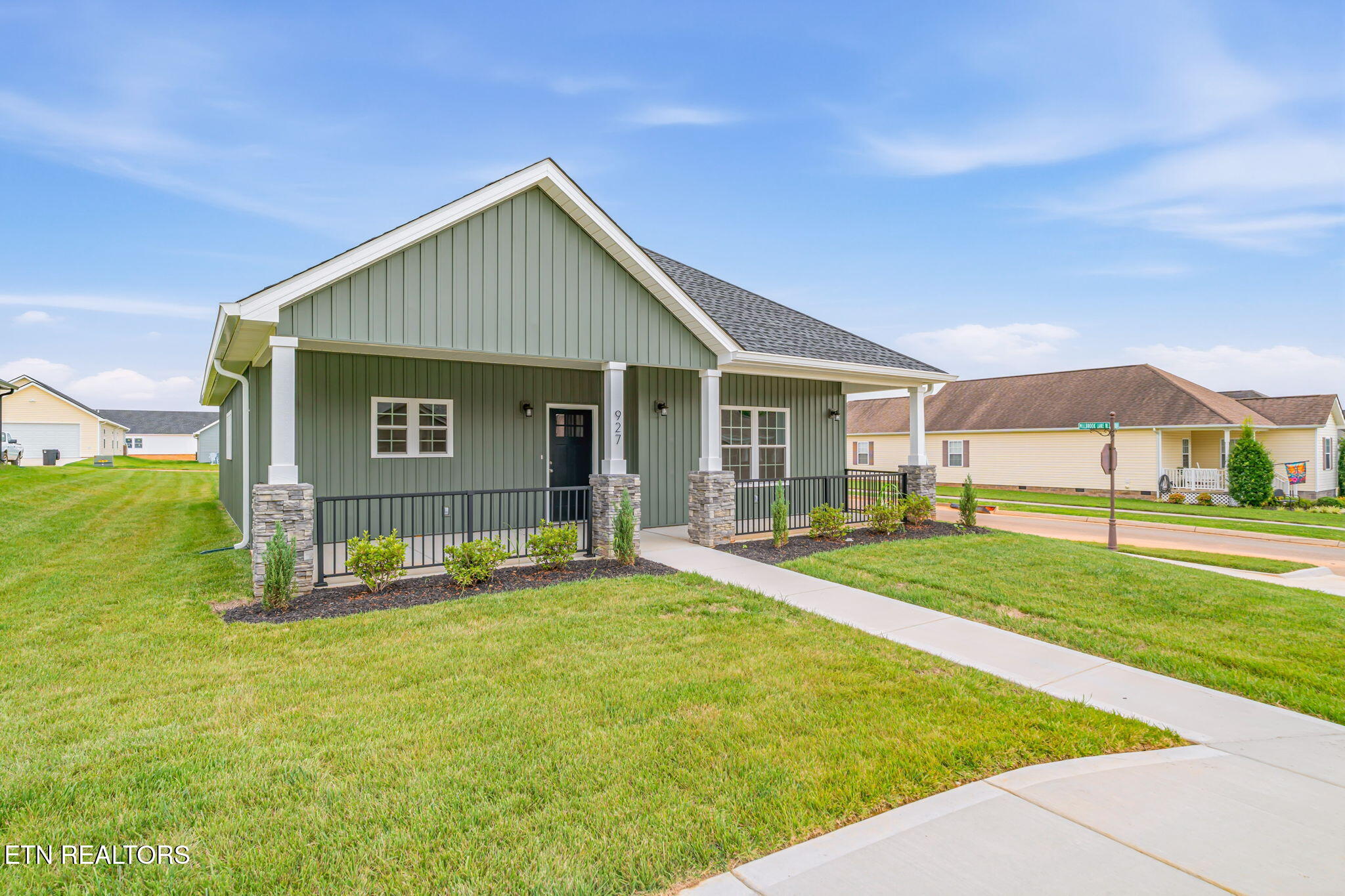 927 Stratford Avenue Sweetwater TN 37874