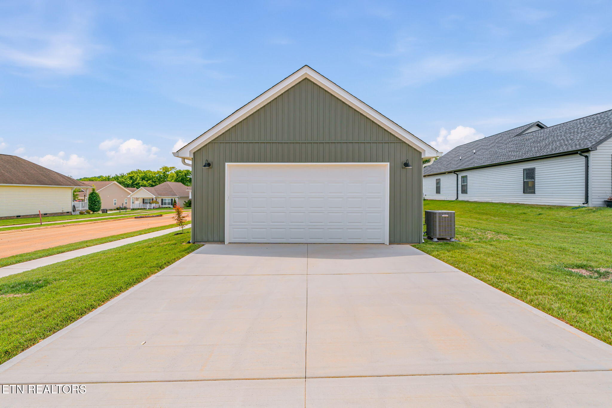 927 Stratford Avenue Sweetwater TN 37874
