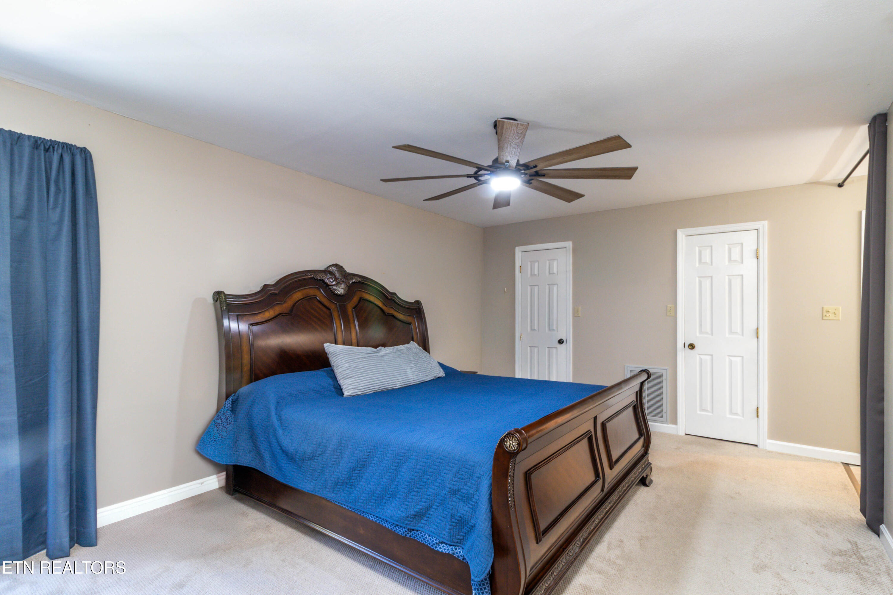10468 Laura Lee Lane Knoxville TN 37922