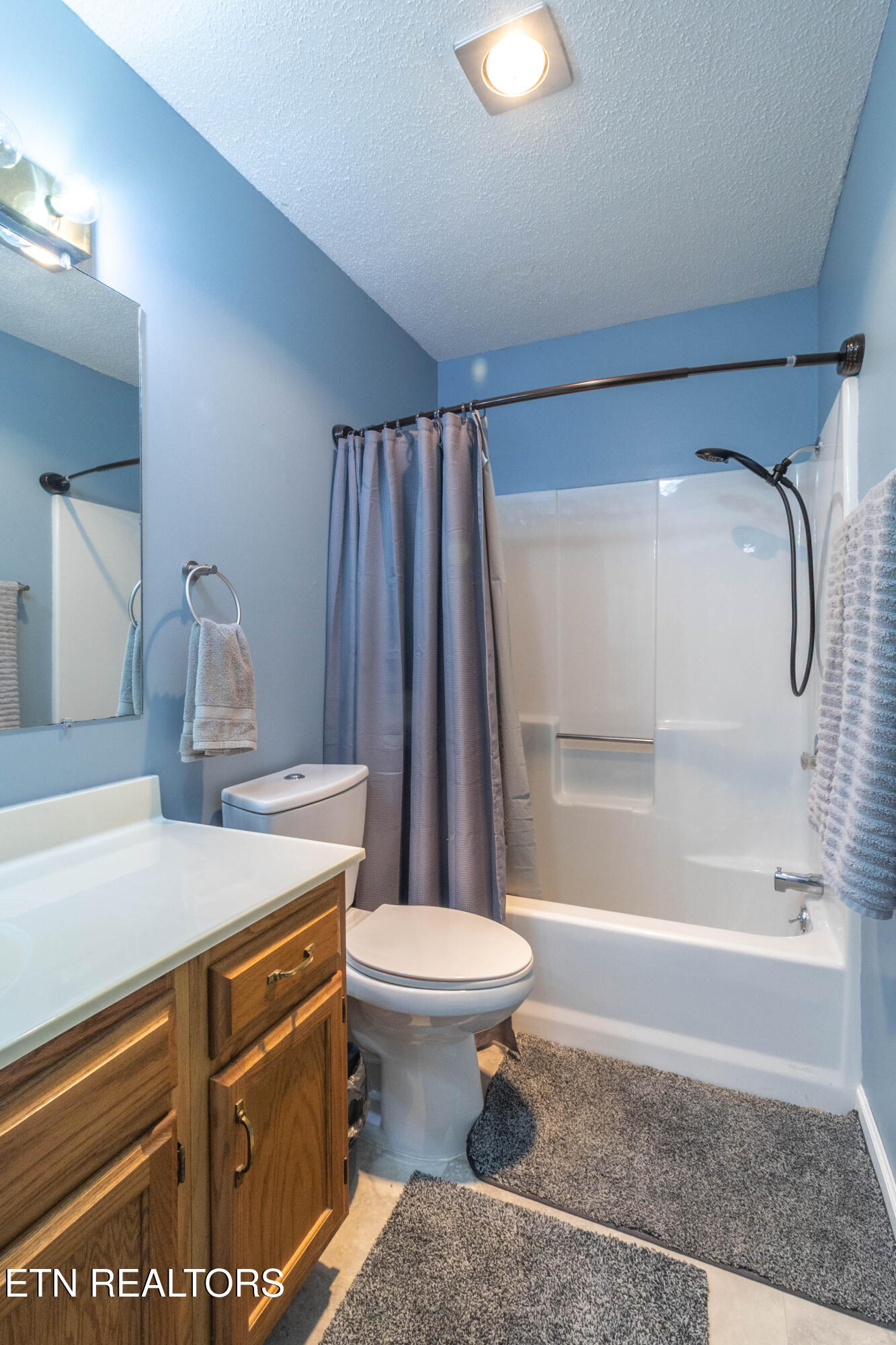 10468 Laura Lee Lane Knoxville TN 37922