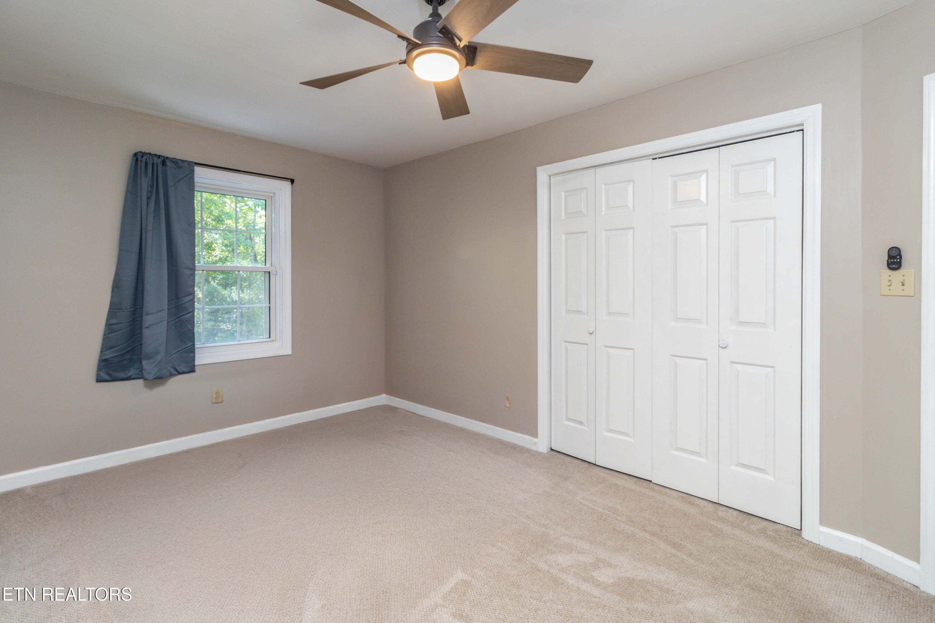 10468 Laura Lee Lane Knoxville TN 37922