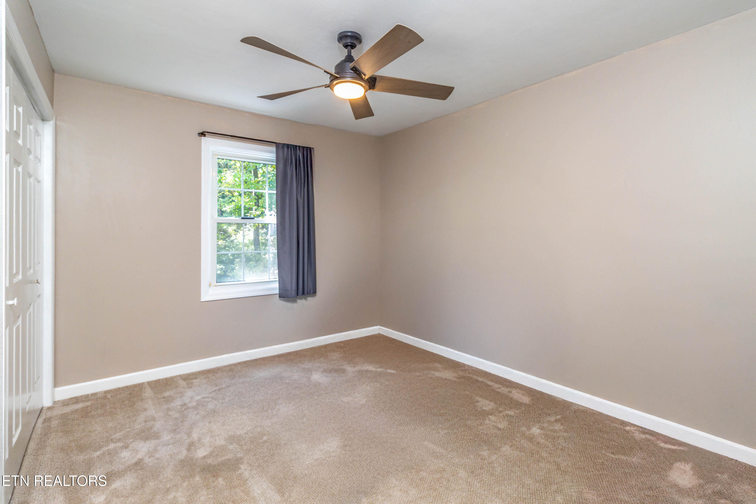 10468 Laura Lee Lane Knoxville TN 37922