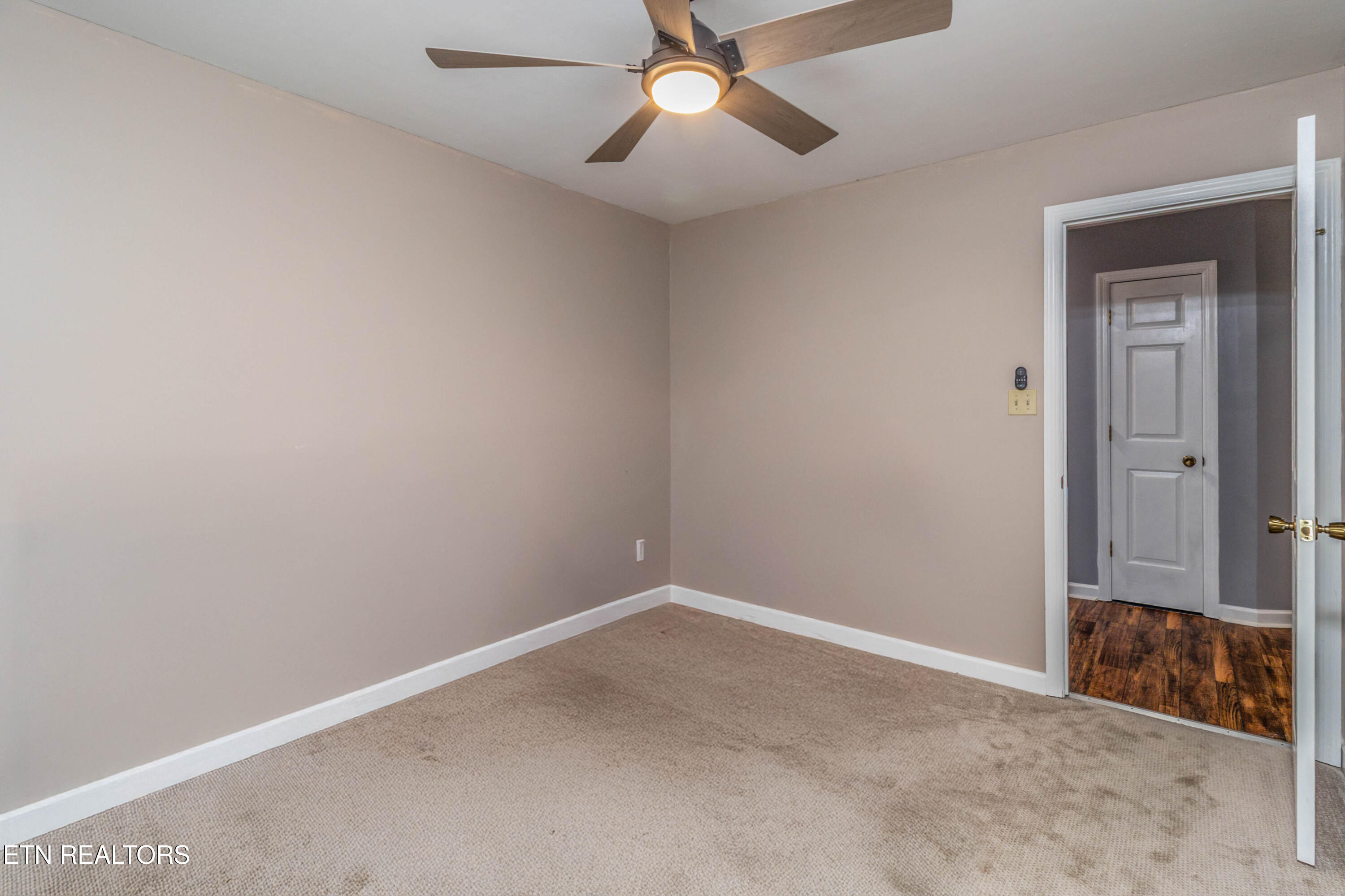 10468 Laura Lee Lane Knoxville TN 37922
