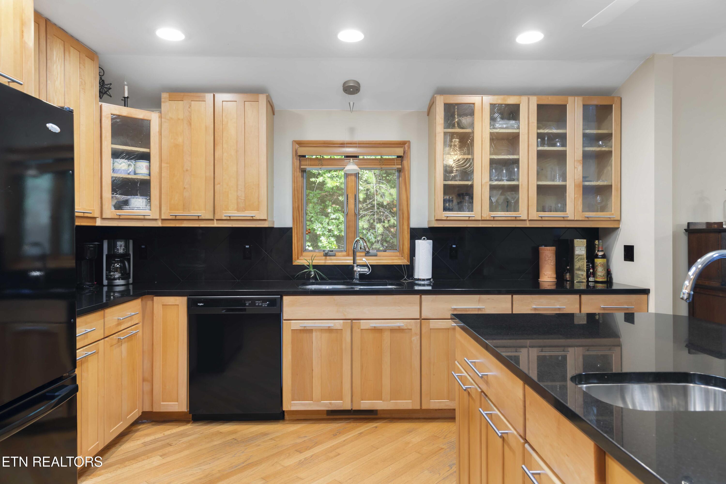 780 Old Emory Road Clinton TN 37716