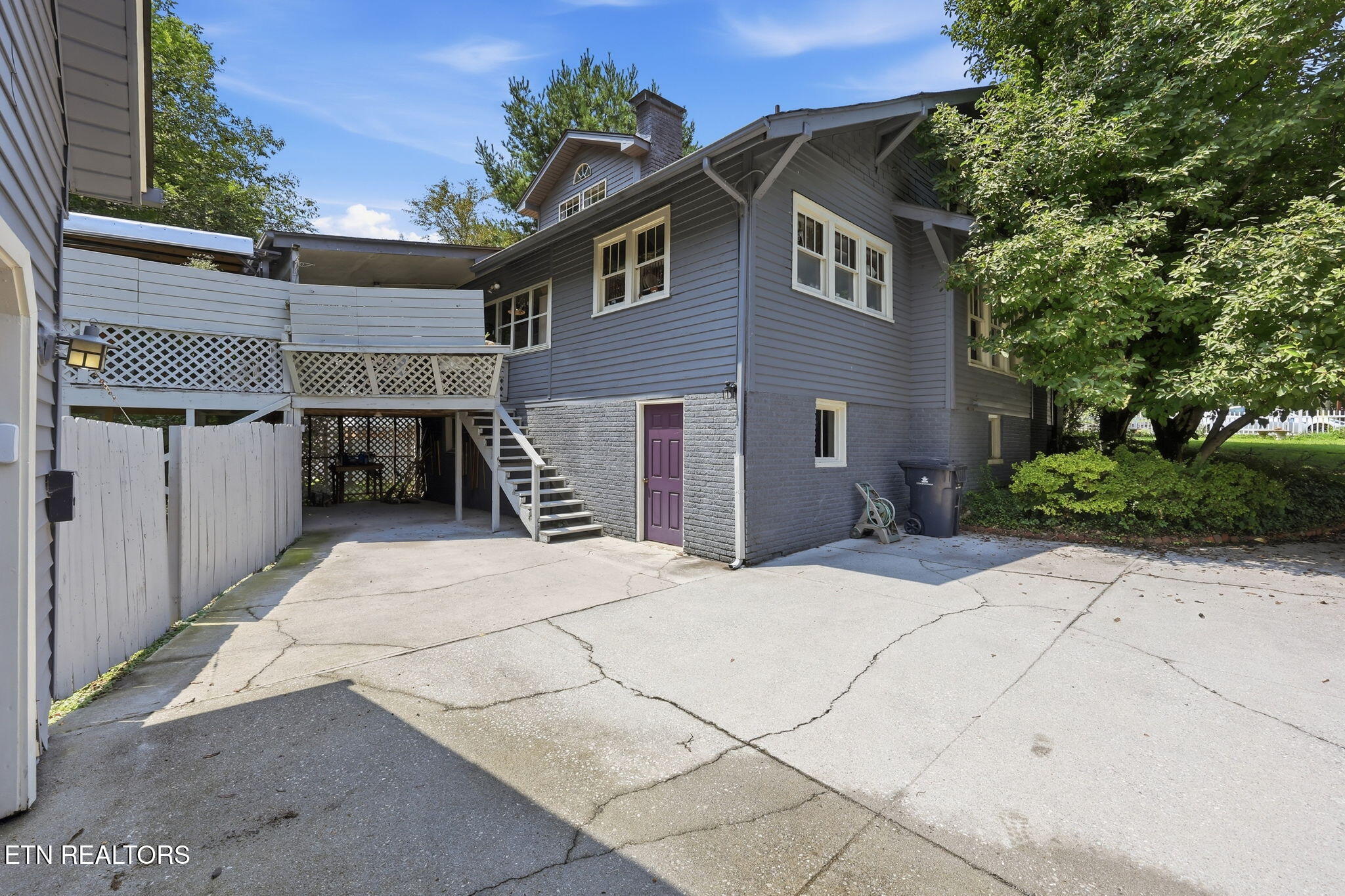 2402 Highland Drive Knoxville TN 37918