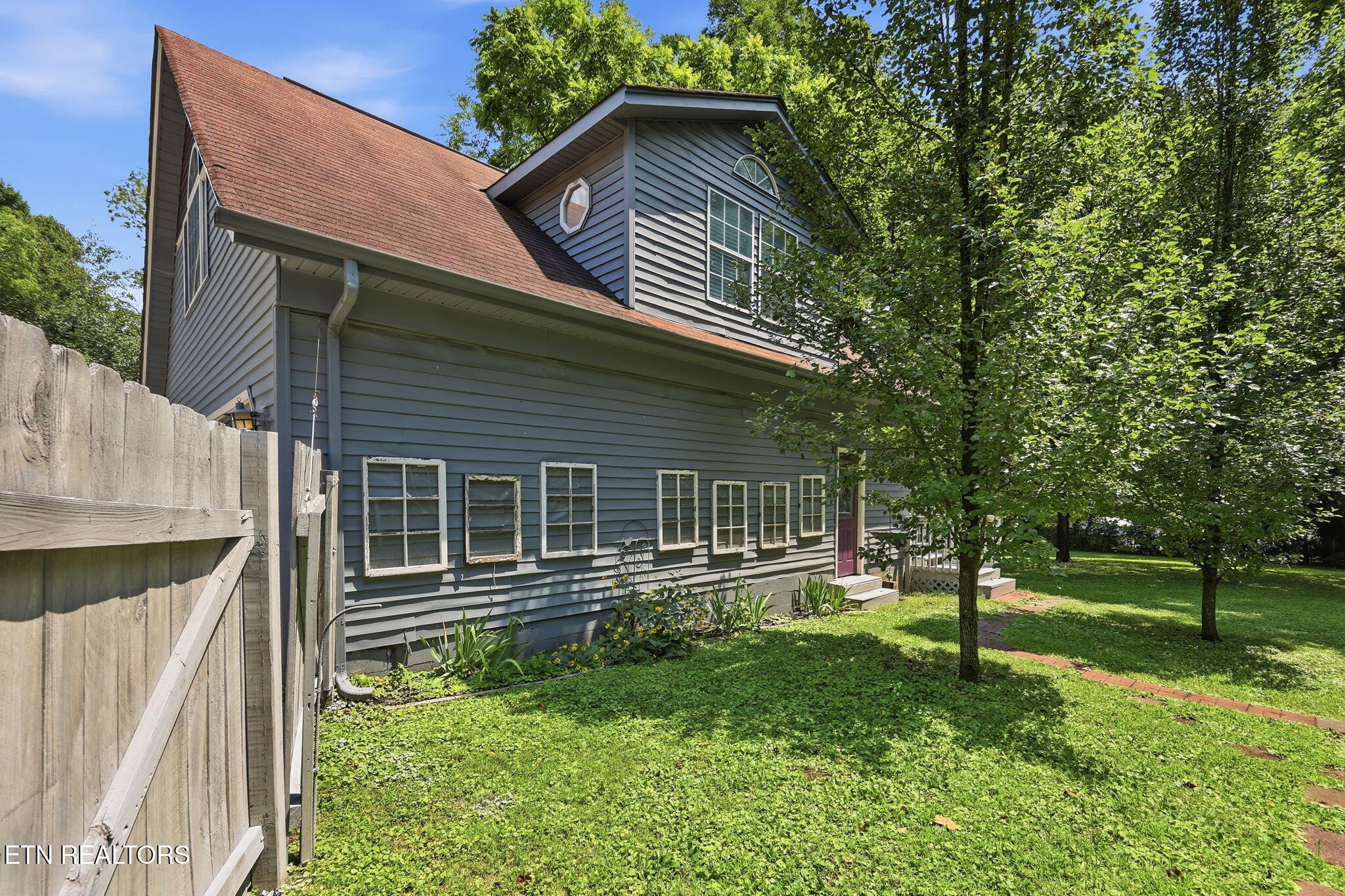 2402 Highland Drive Knoxville TN 37918