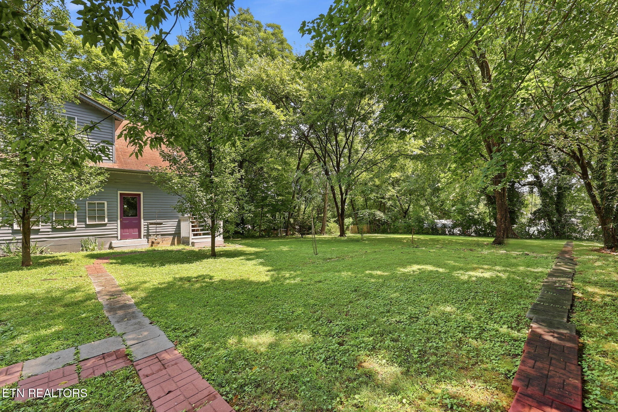 2402 Highland Drive Knoxville TN 37918