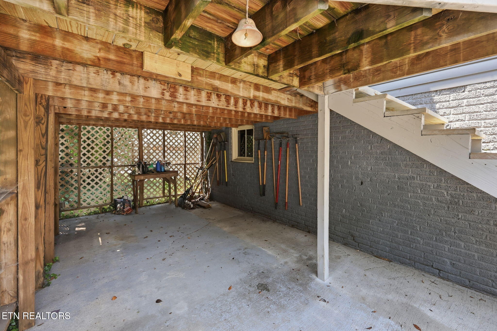 2402 Highland Drive Knoxville TN 37918