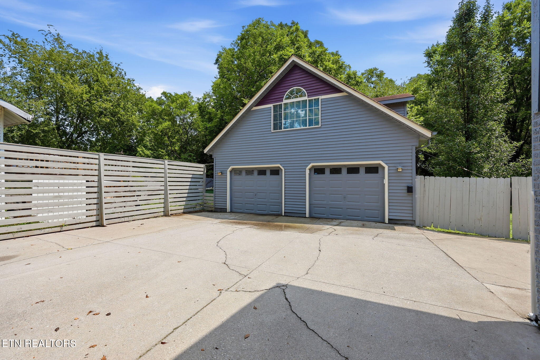 2402 Highland Drive Knoxville TN 37918