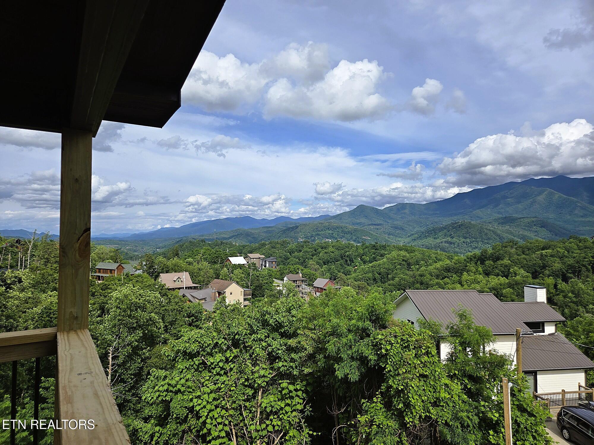 1131 Longview Court Gatlinburg TN 37738