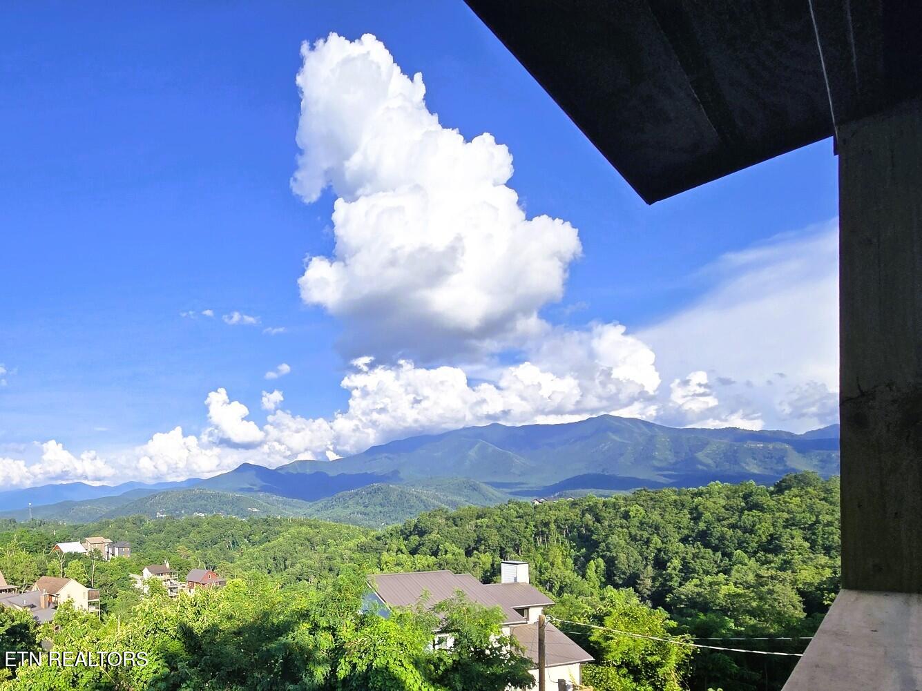 1131 Longview Court Gatlinburg TN 37738