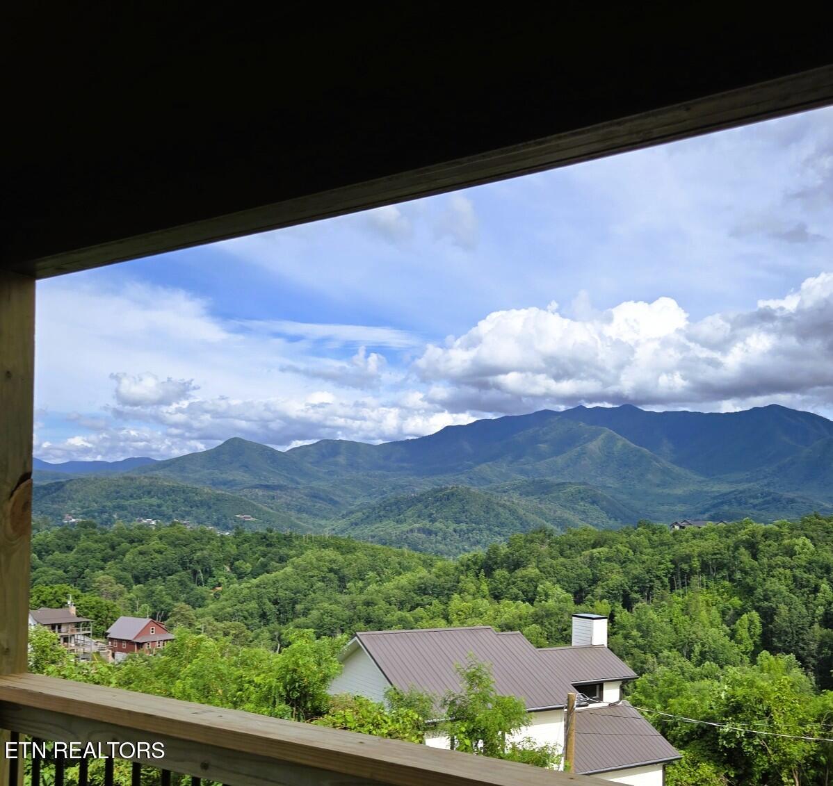 1131 Longview Court Gatlinburg TN 37738